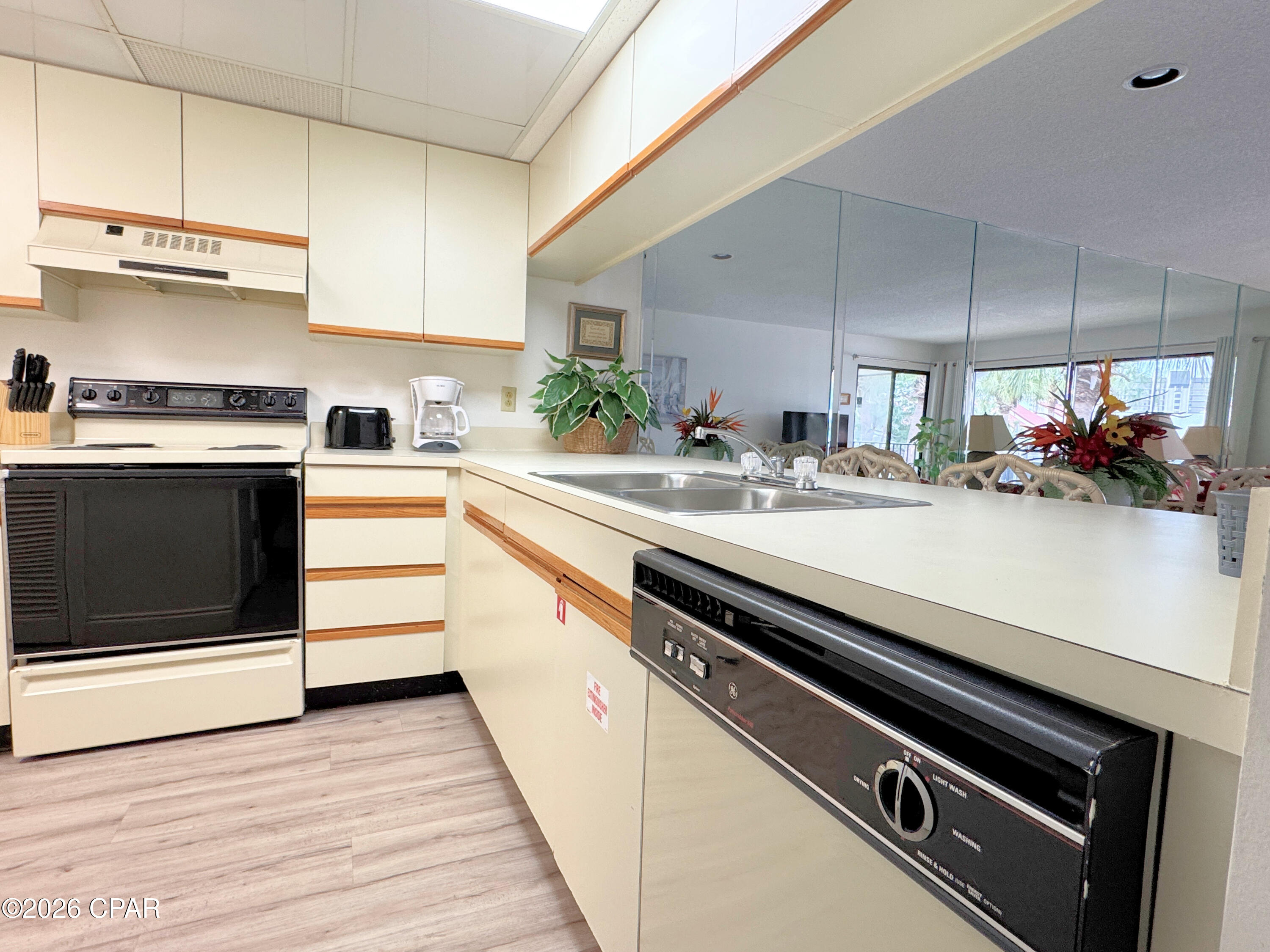 River Oaks Tennis Villas - Residential