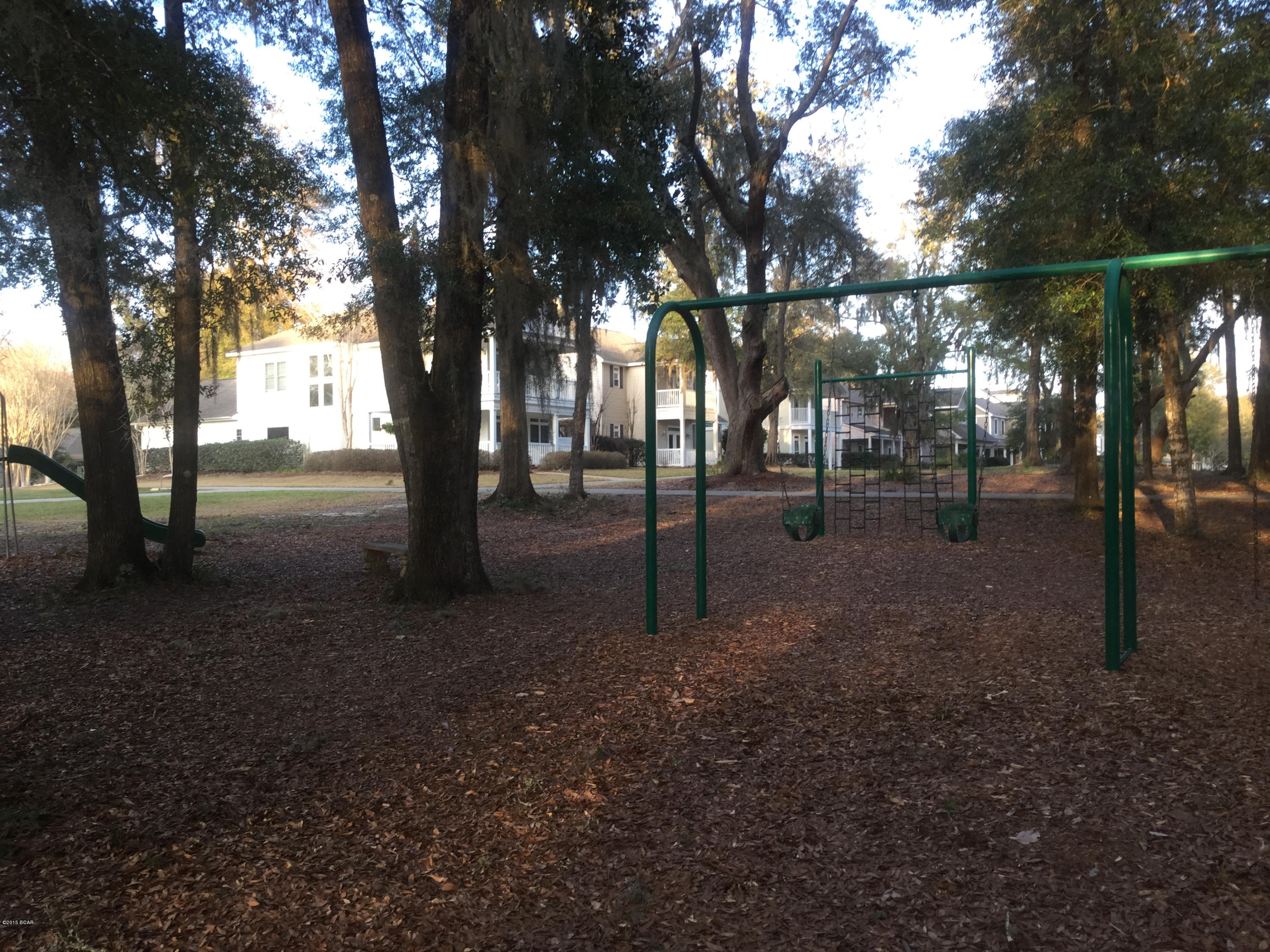 Riverside Park - Land