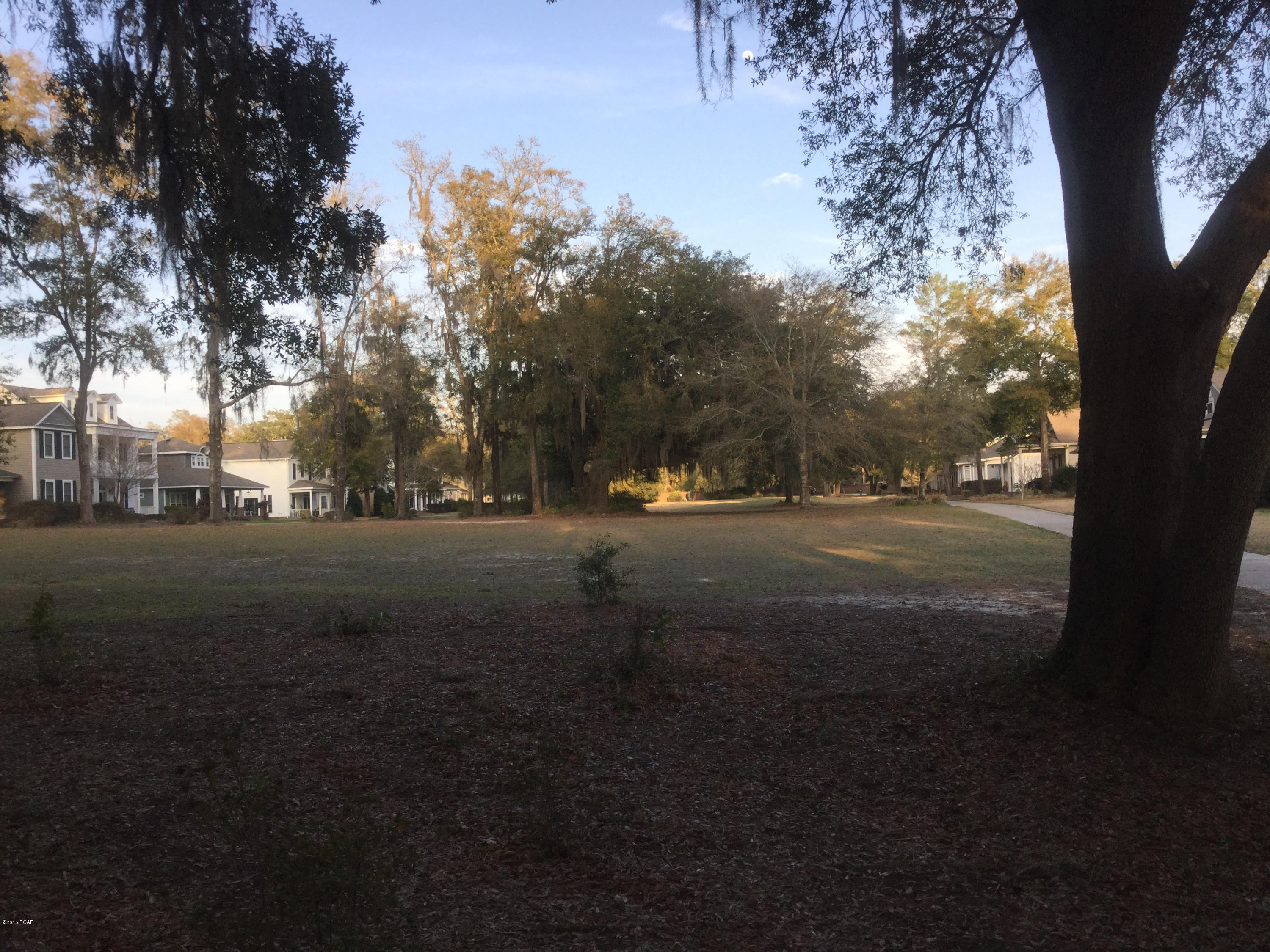 Riverside Park - Land