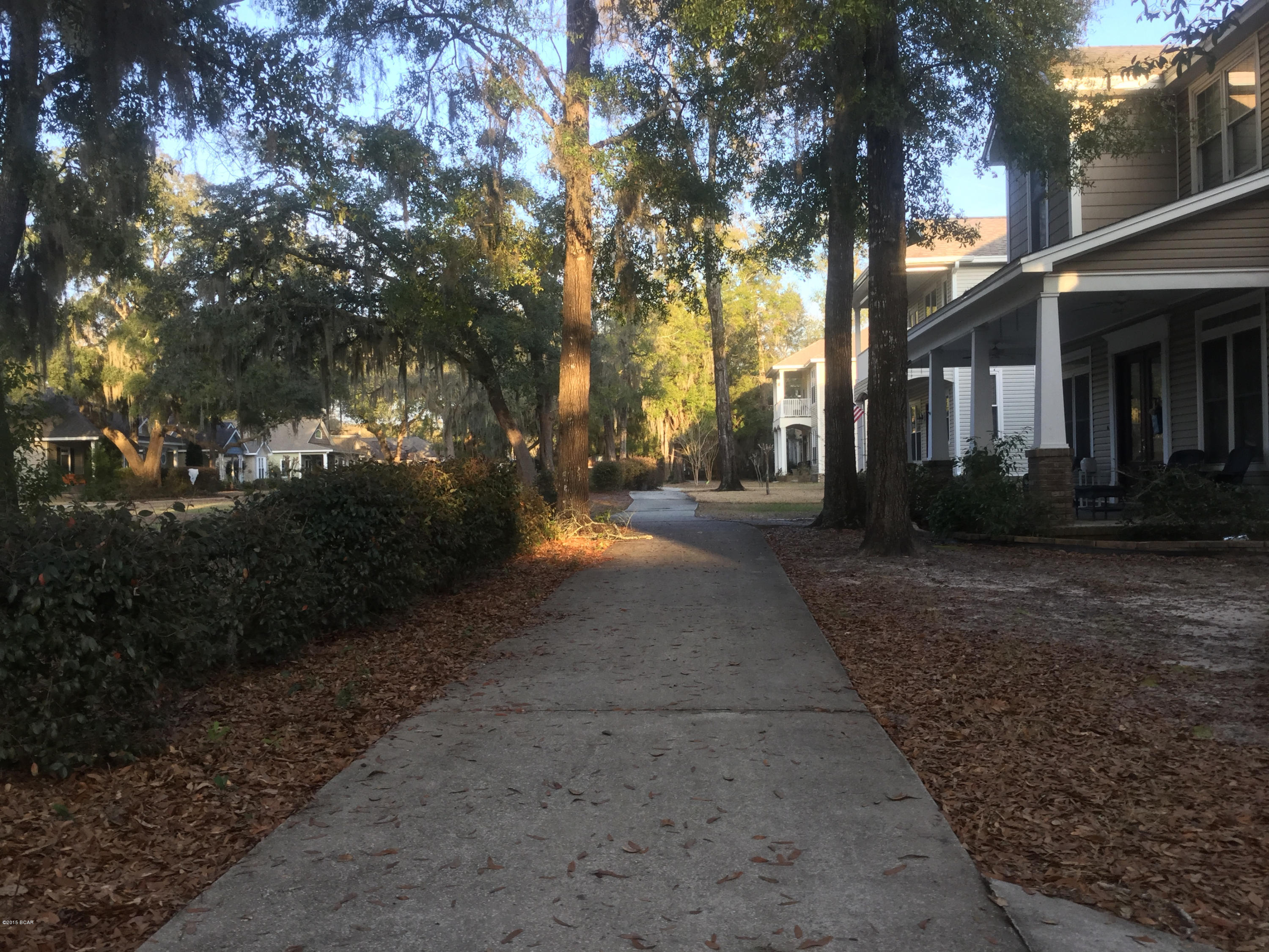 Riverside Park - Land