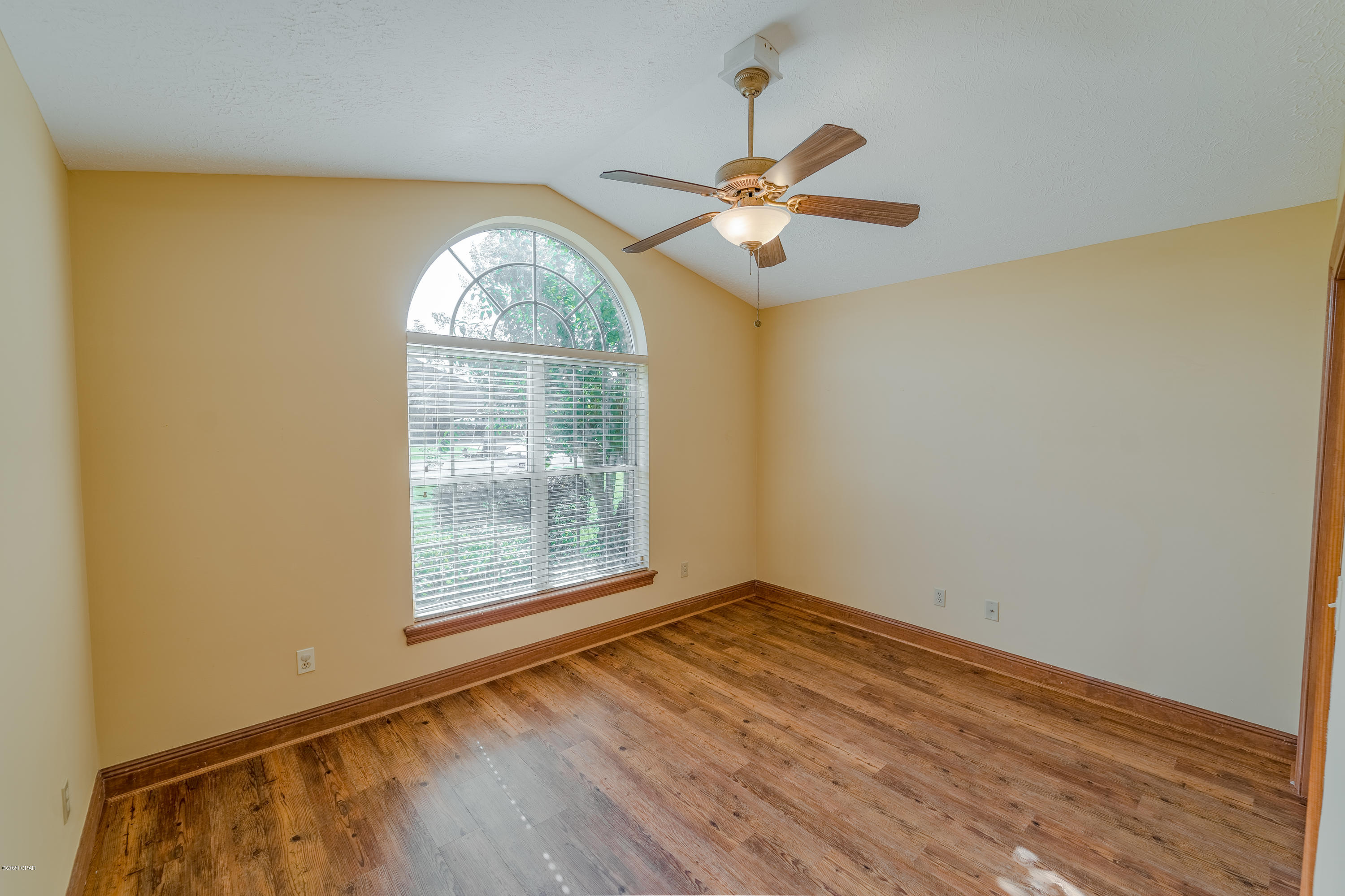 Huntington Ridge - Residential