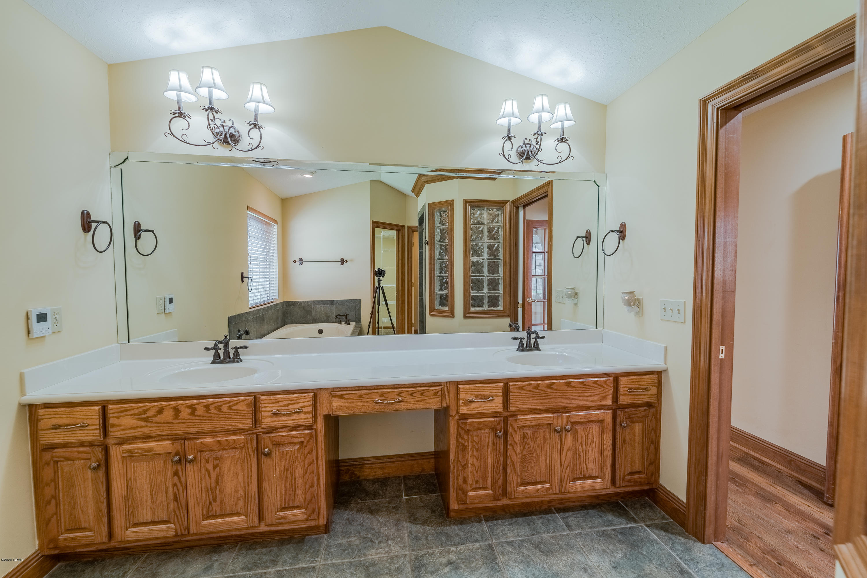 Huntington Ridge - Residential