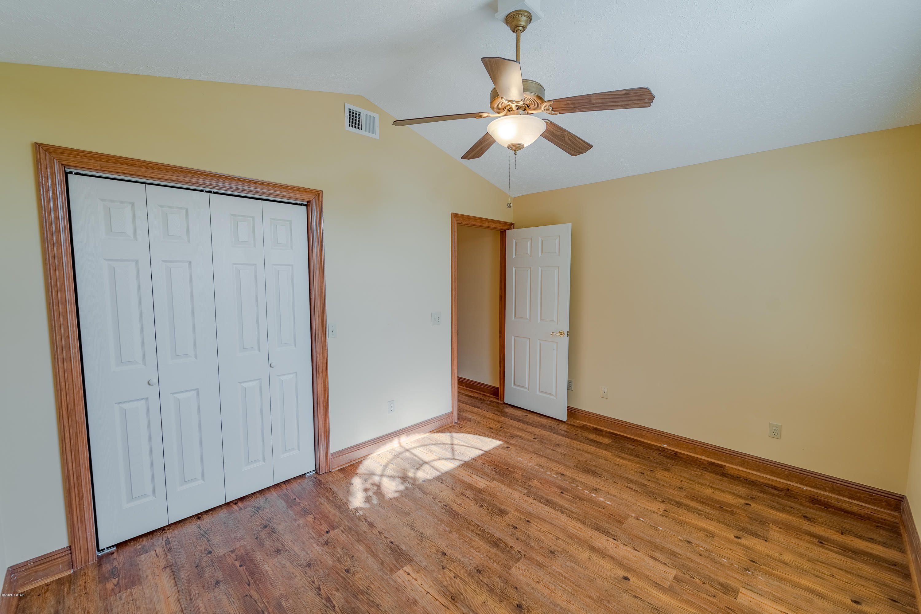 Huntington Ridge - Residential