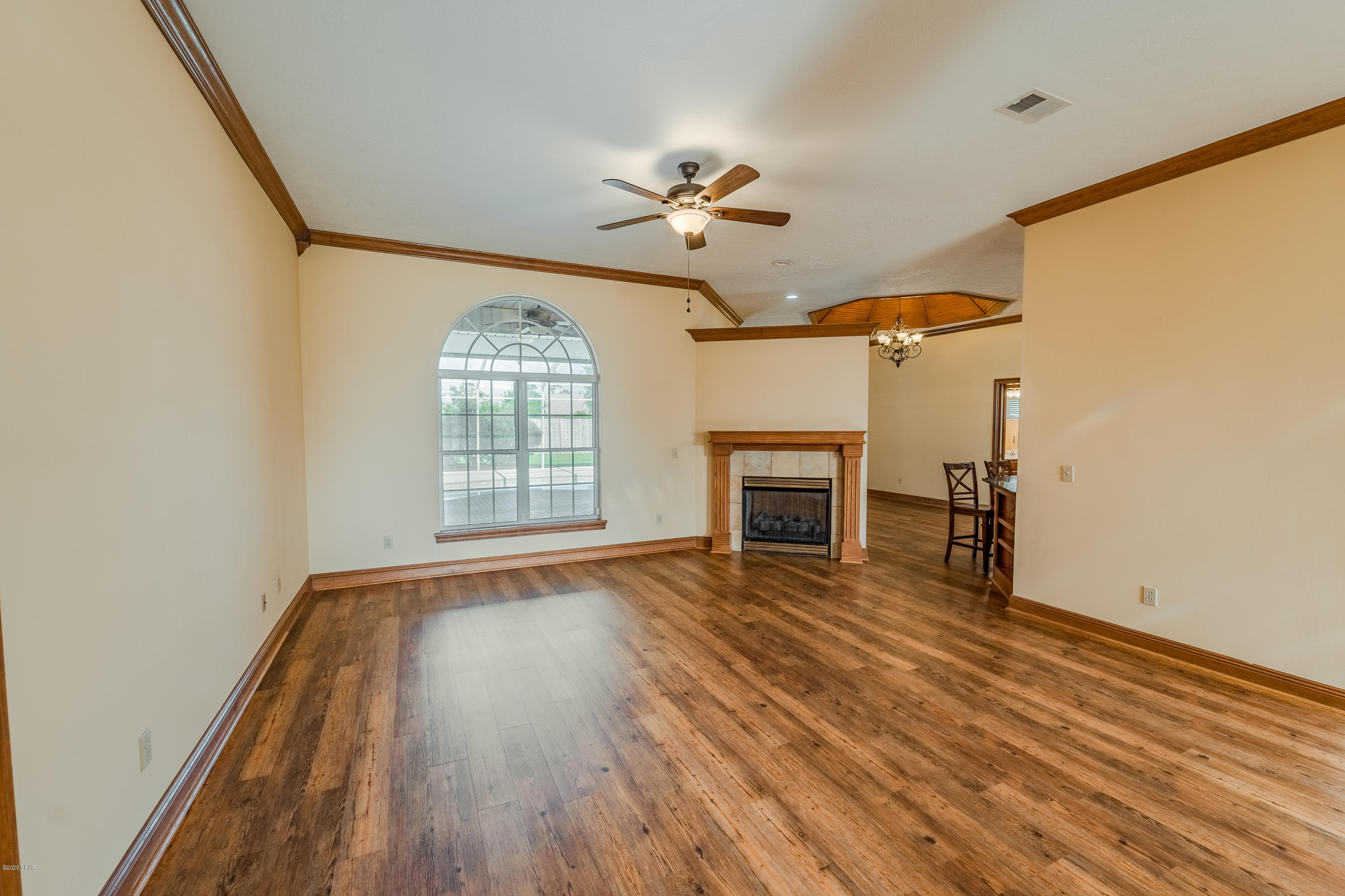 Huntington Ridge - Residential