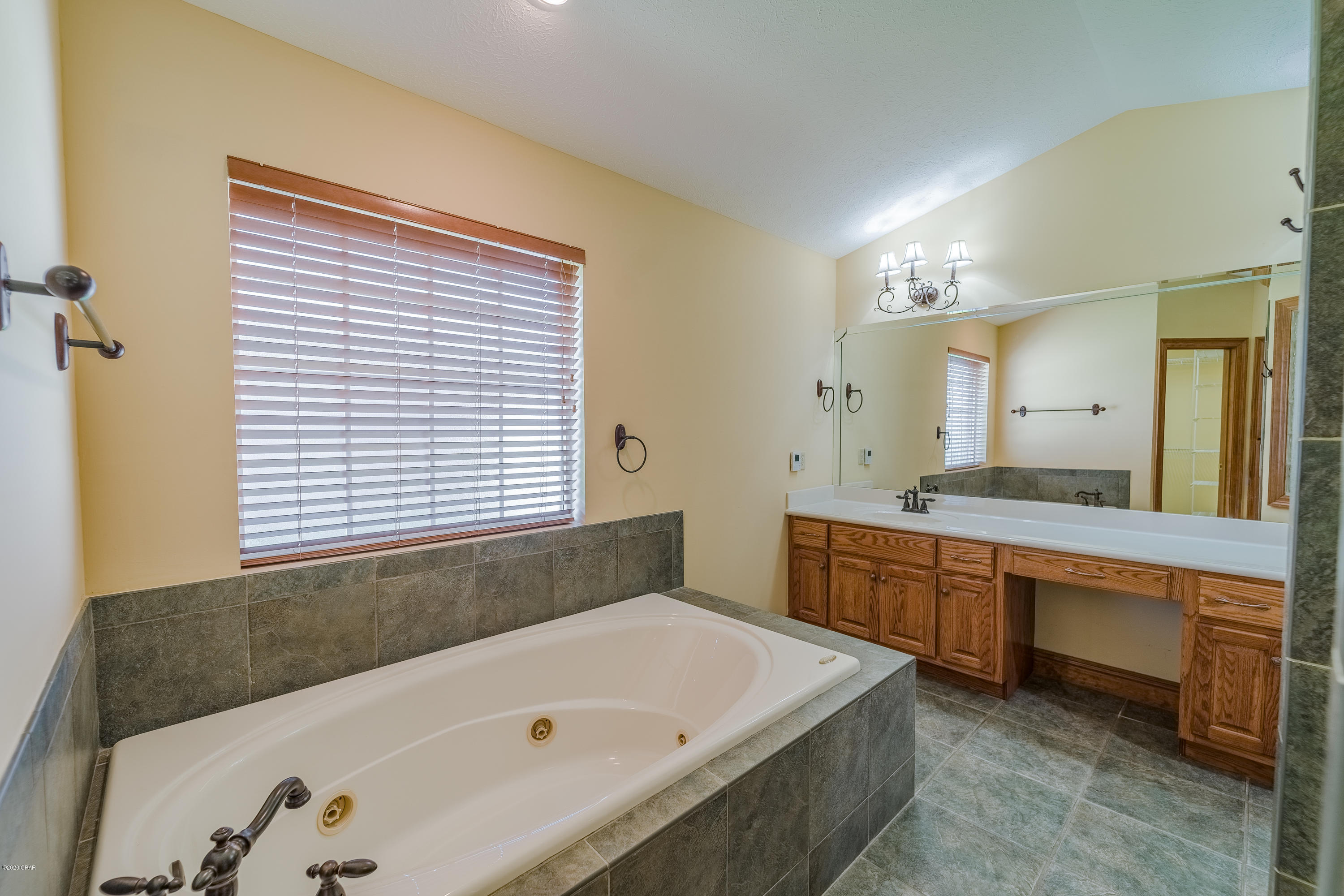 Huntington Ridge - Residential