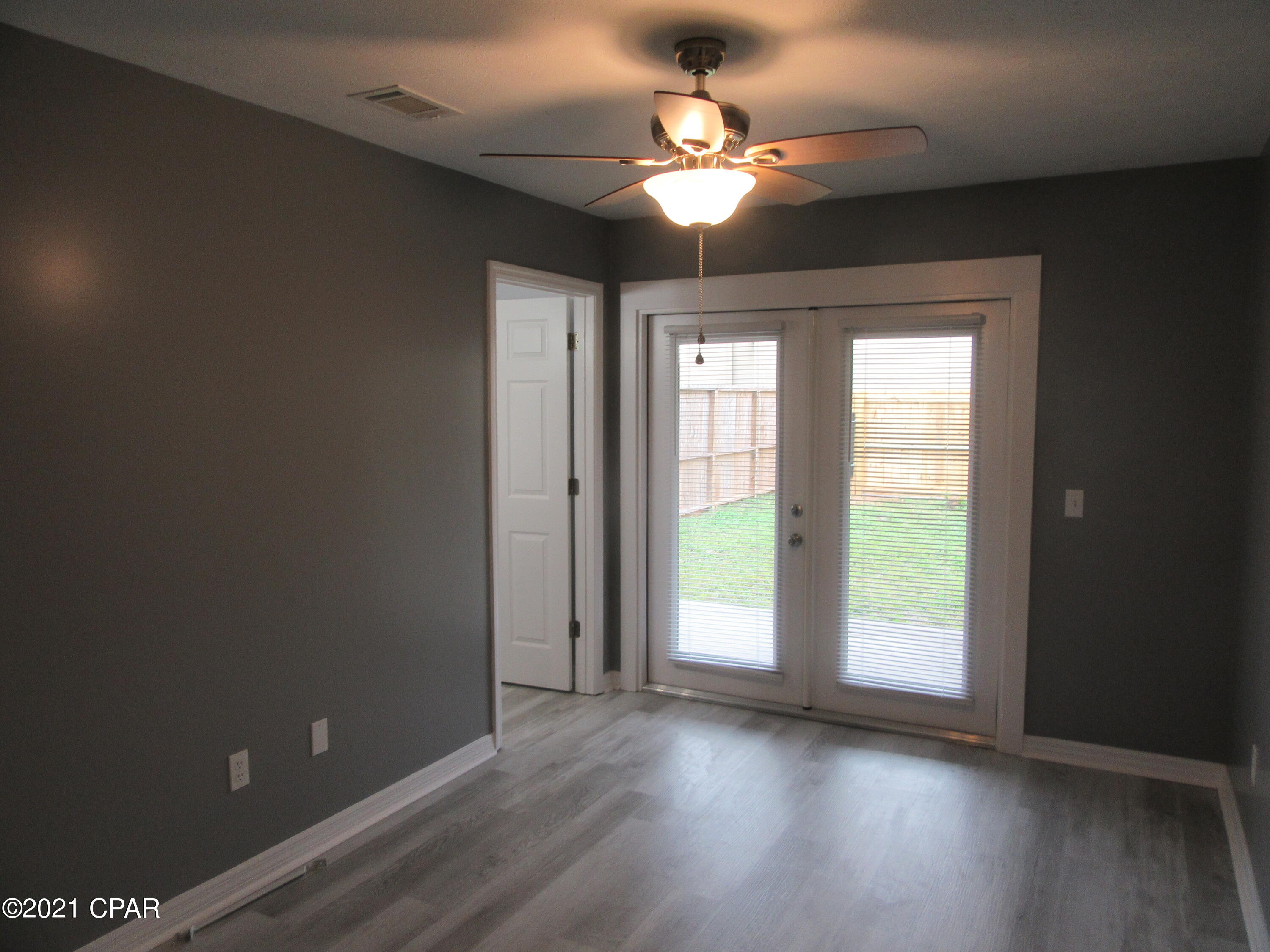 [No Recorded Subdiv] - Residential Lease