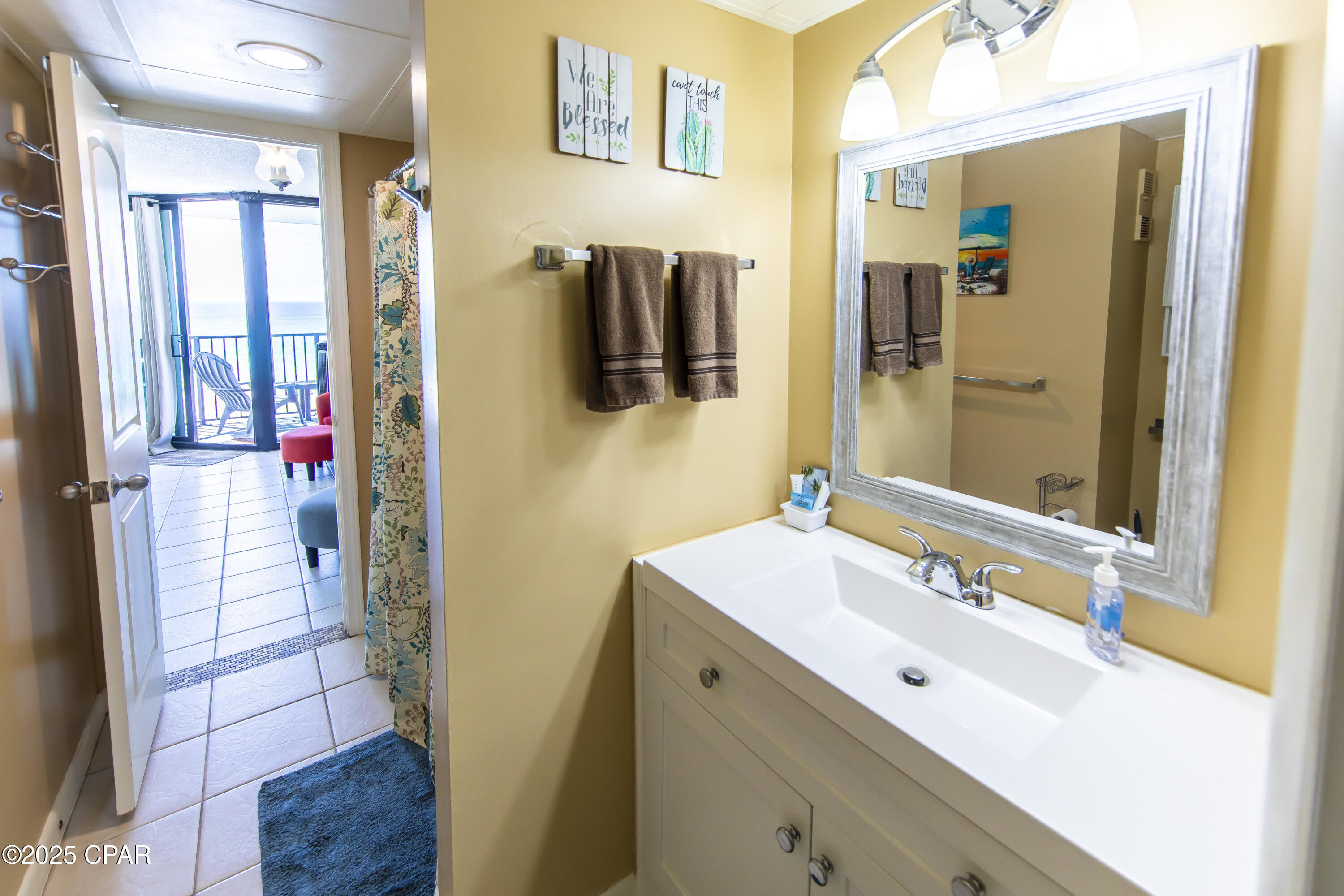 Sunbird Condo - Residential