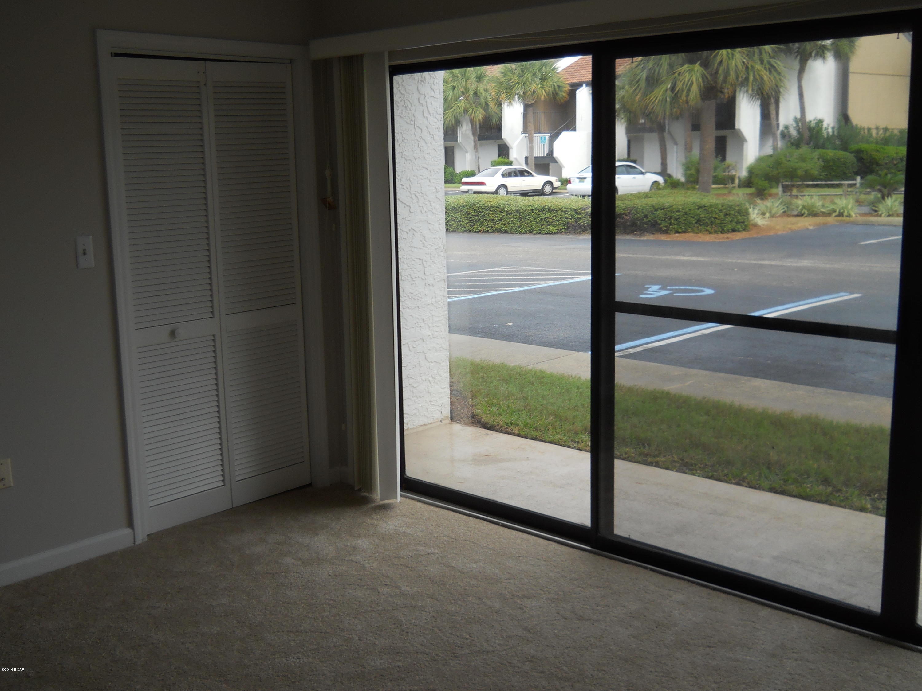 River Oaks Tennis Villas - Residential