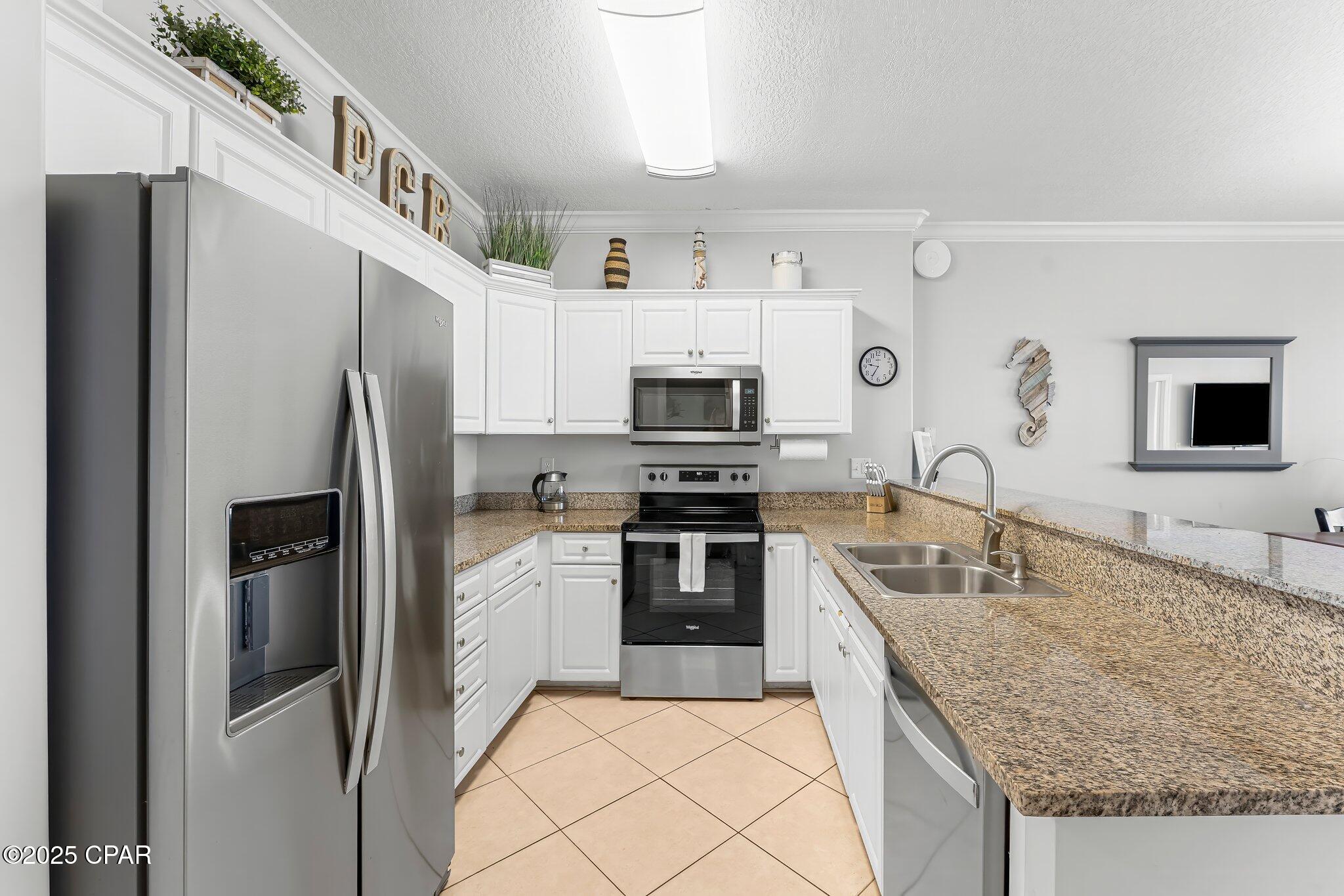 Twin Palms Resort - Residential