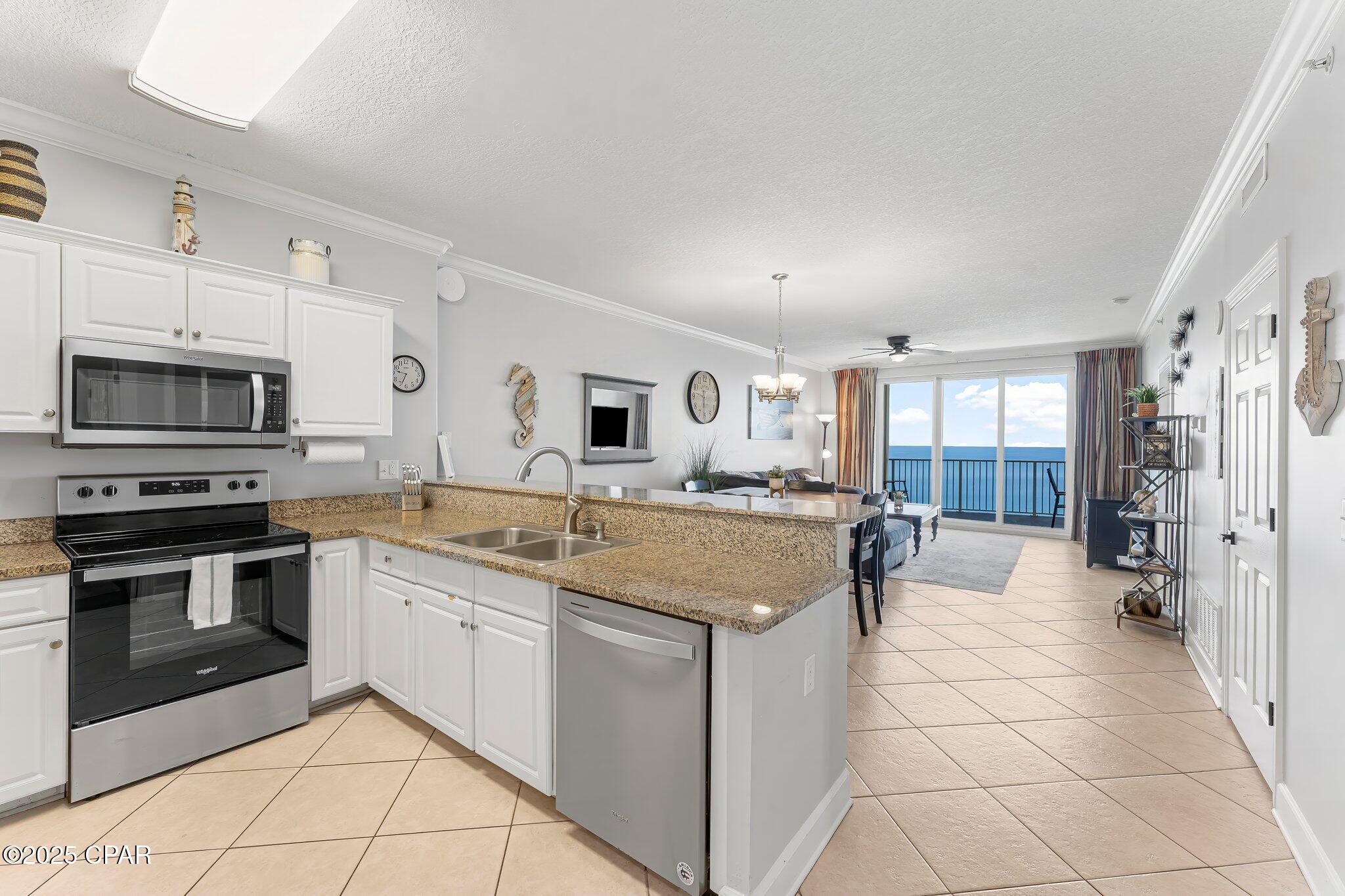 Twin Palms Resort - Residential