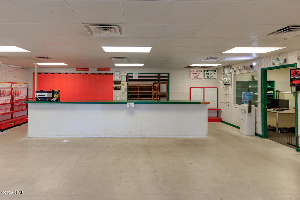 [No Recorded Subdiv] - Commercial Lease