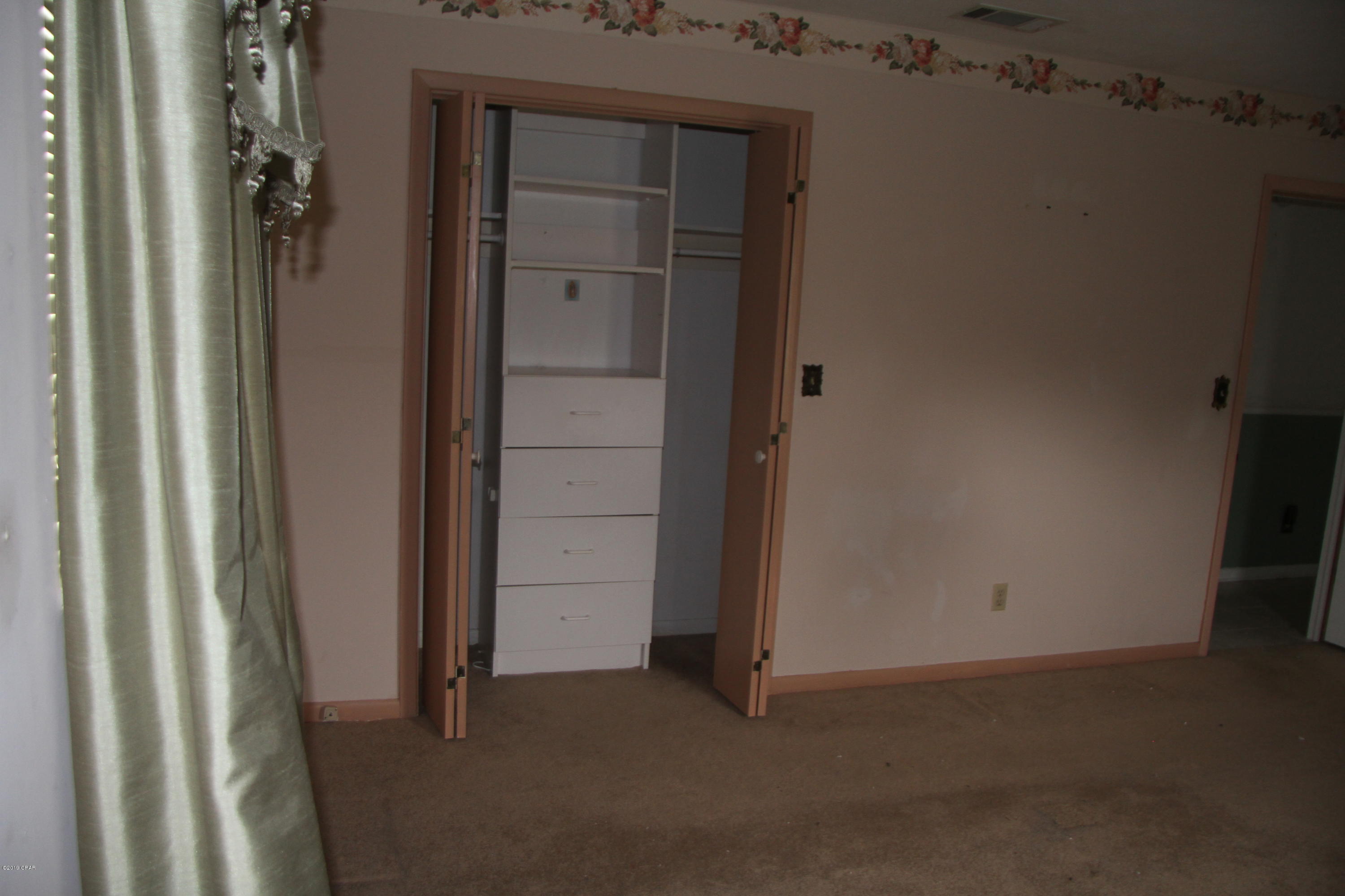 Belaire Estates Replat - Residential