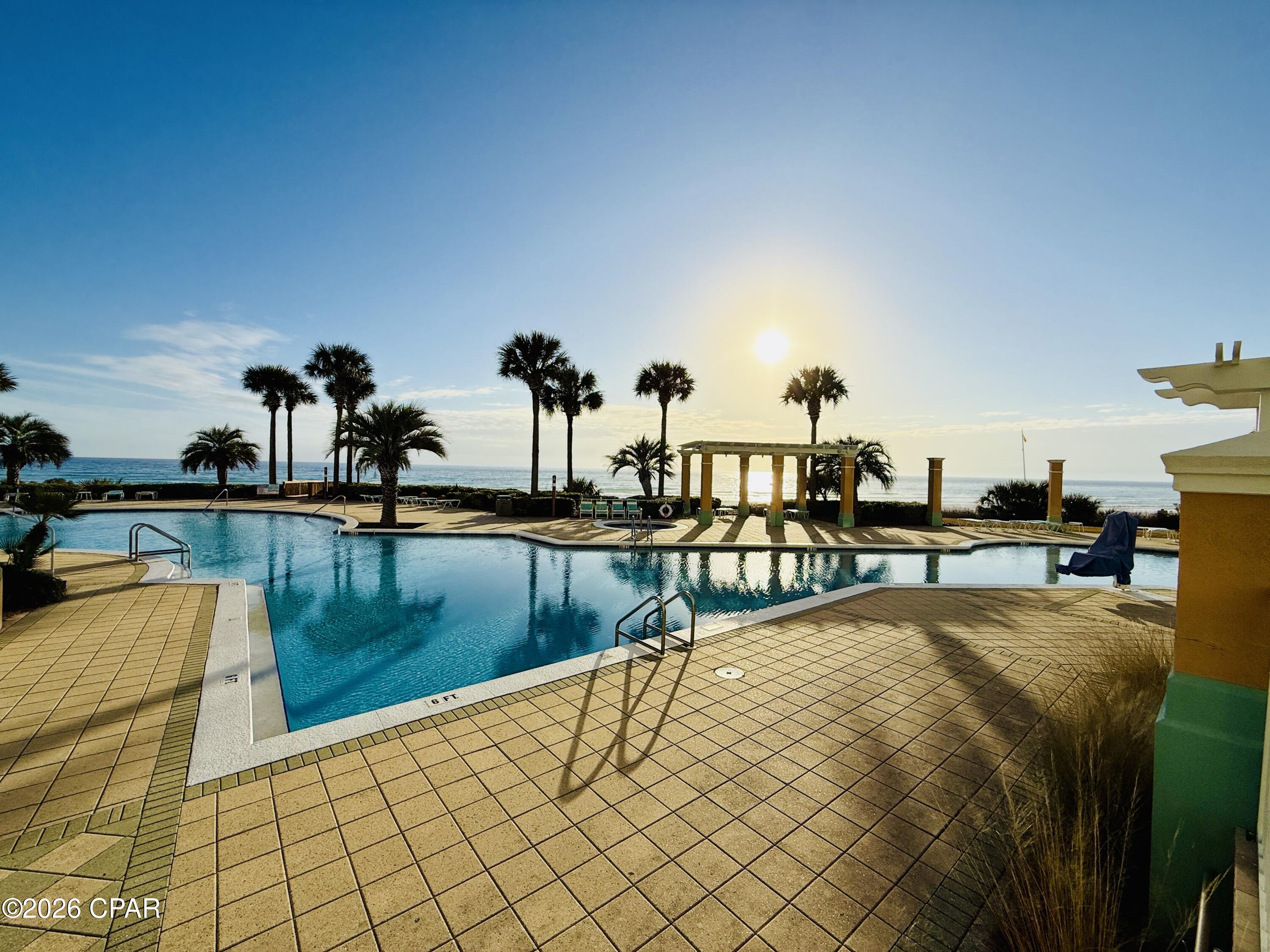 En Soleil Condo - Residential