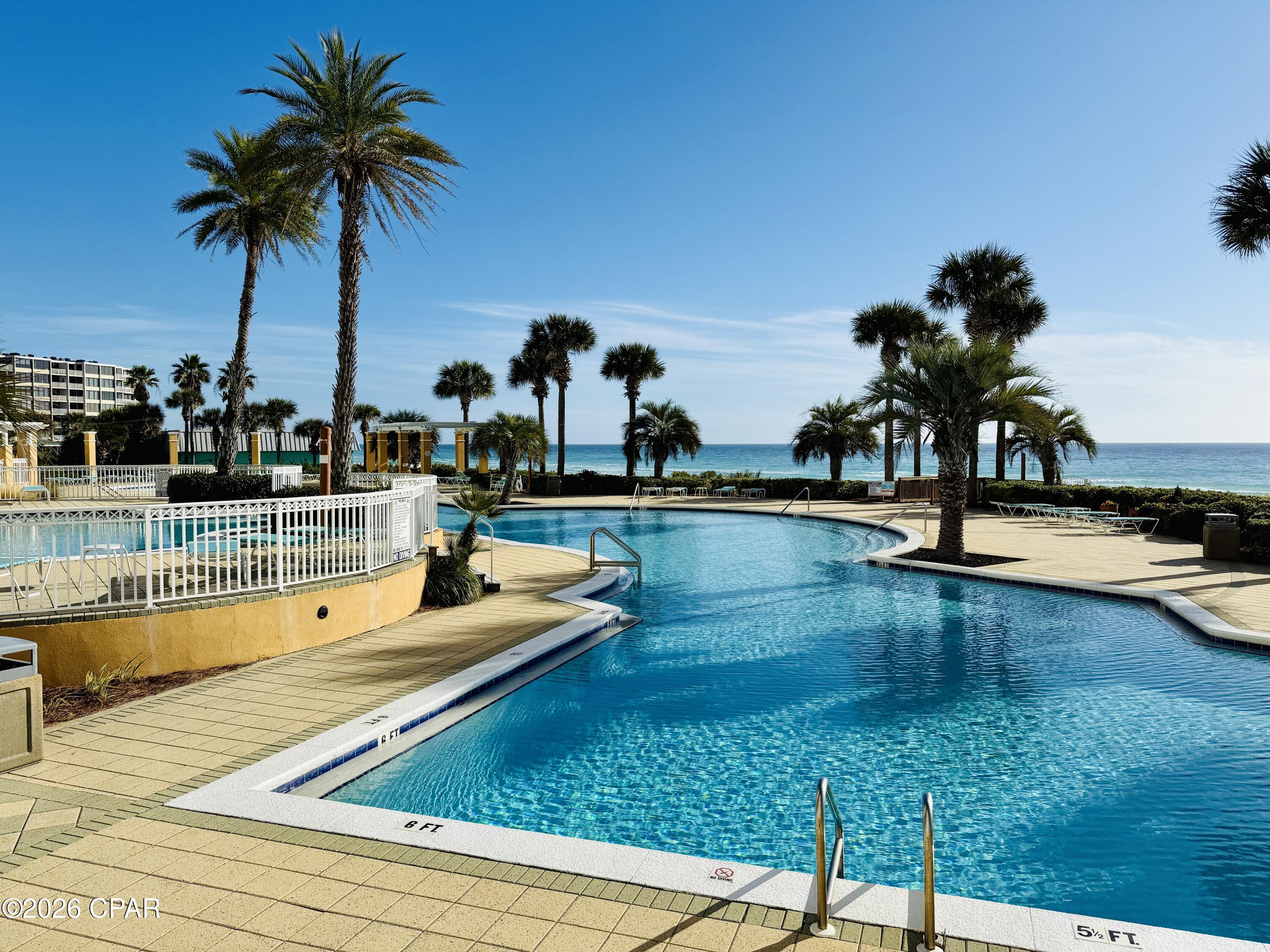 En Soleil Condo - Residential