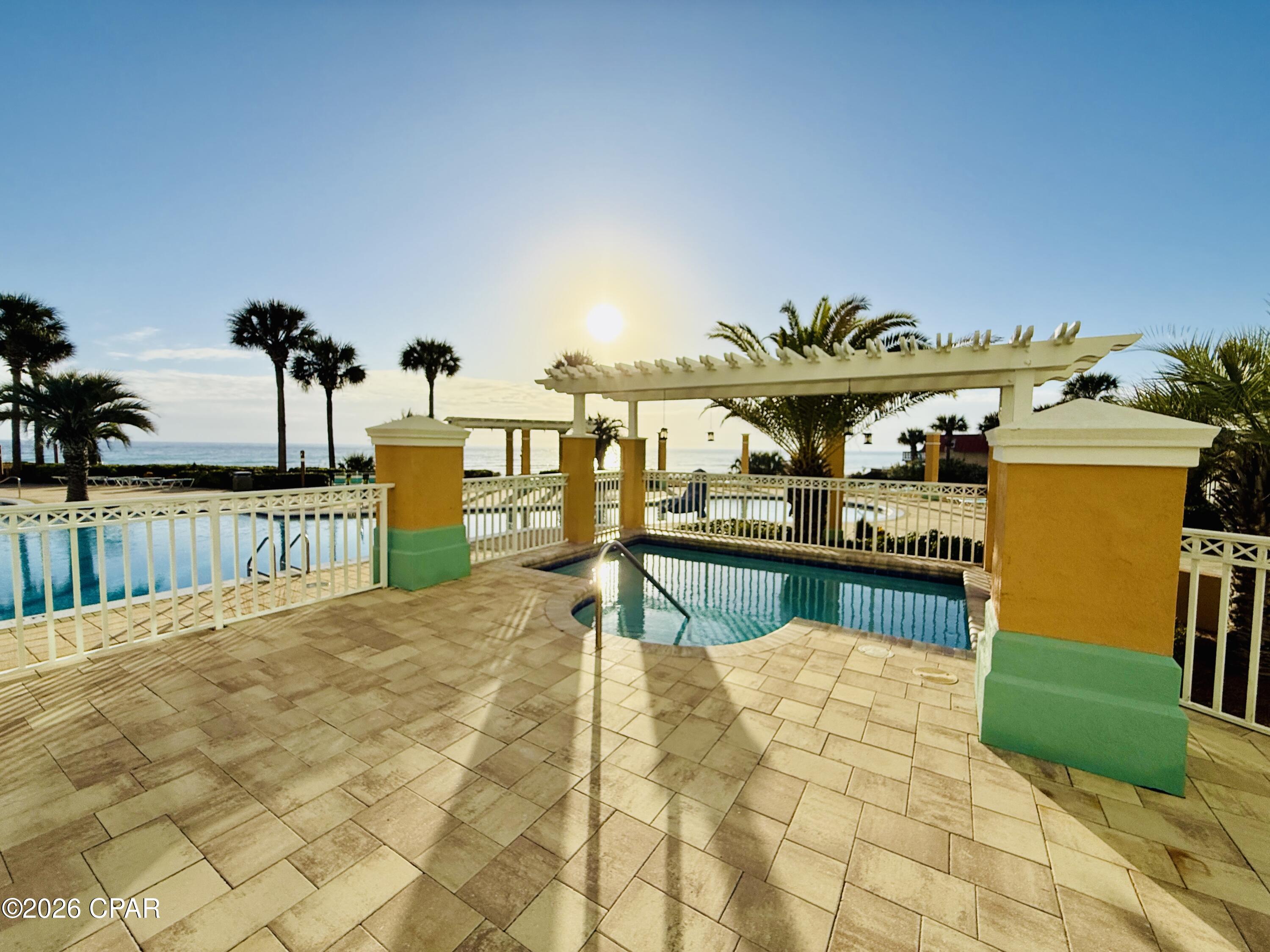En Soleil Condo - Residential