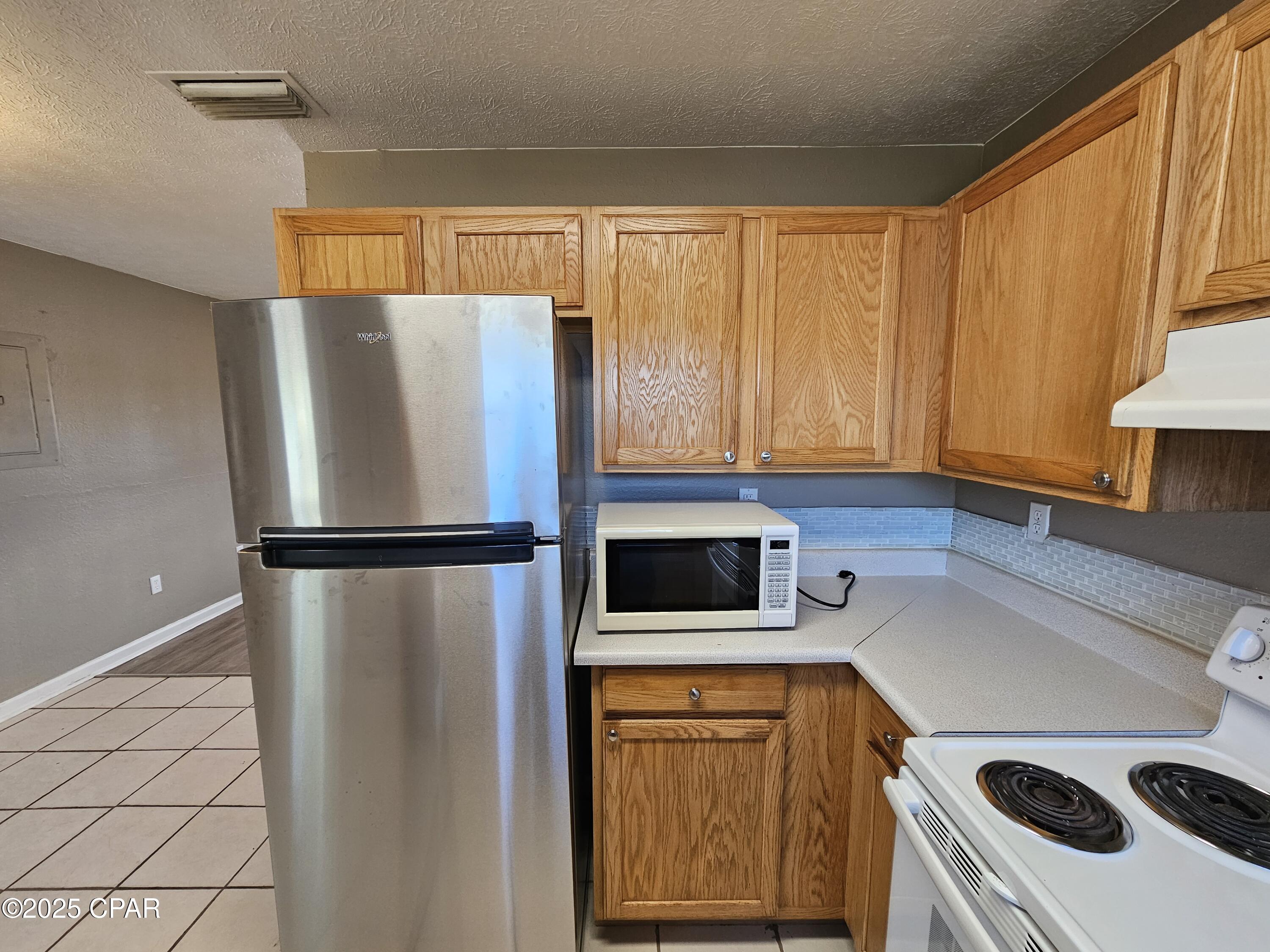 [No Recorded Subdiv] - Residential Lease