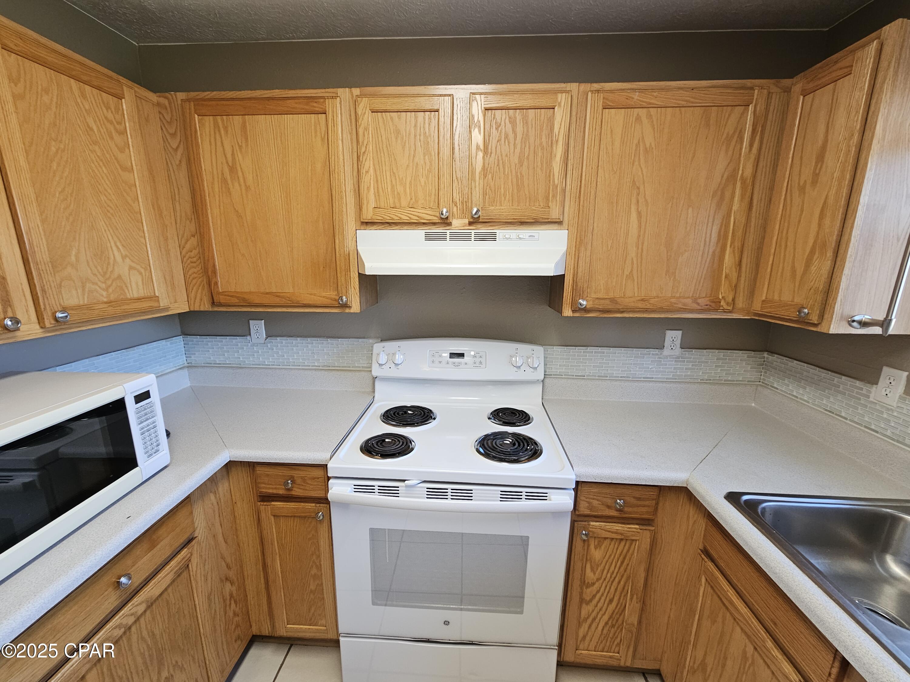 [No Recorded Subdiv] - Residential Lease