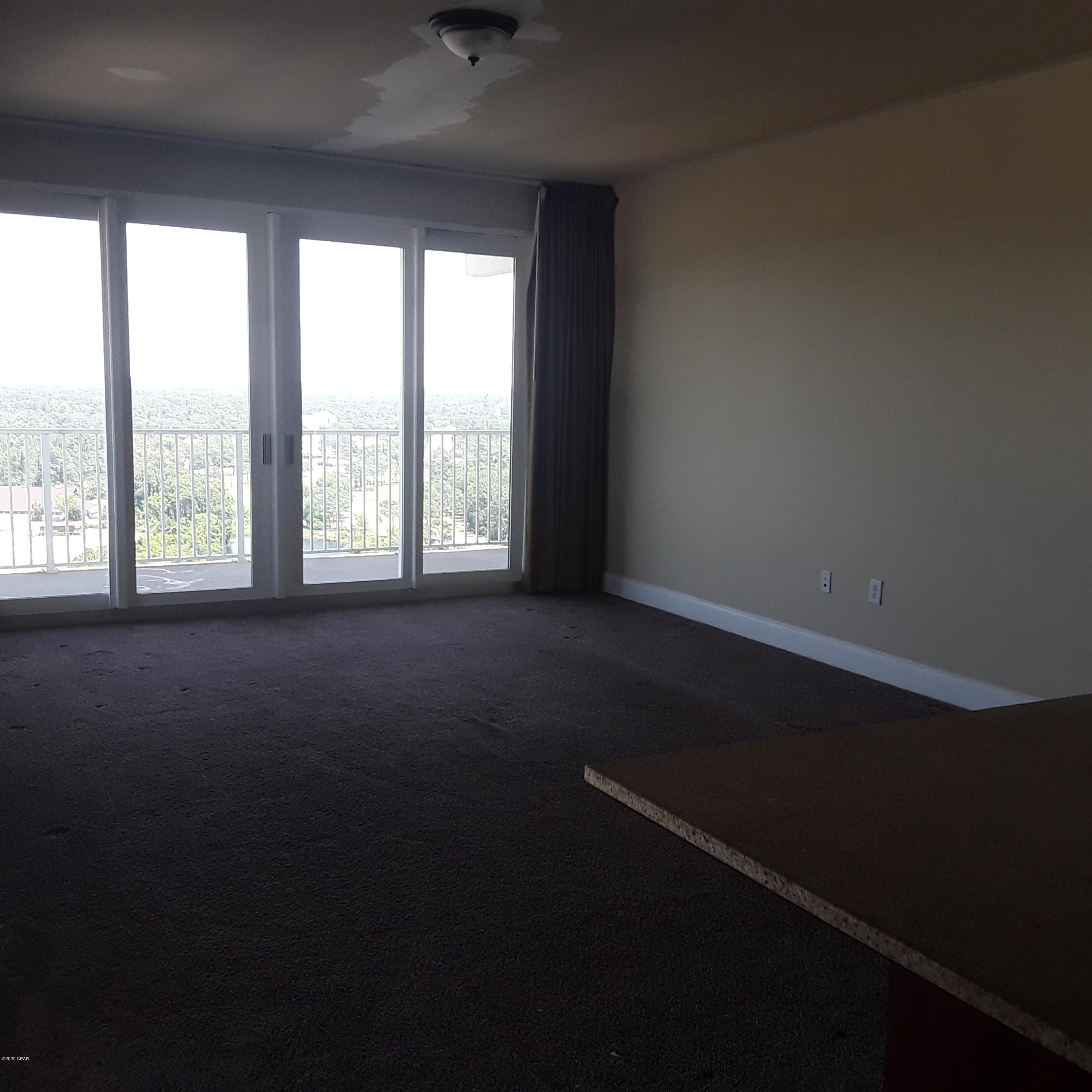 Laketown Wharf - Residential