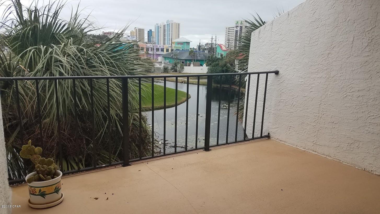 Edgewater Golf Villas I - Residential