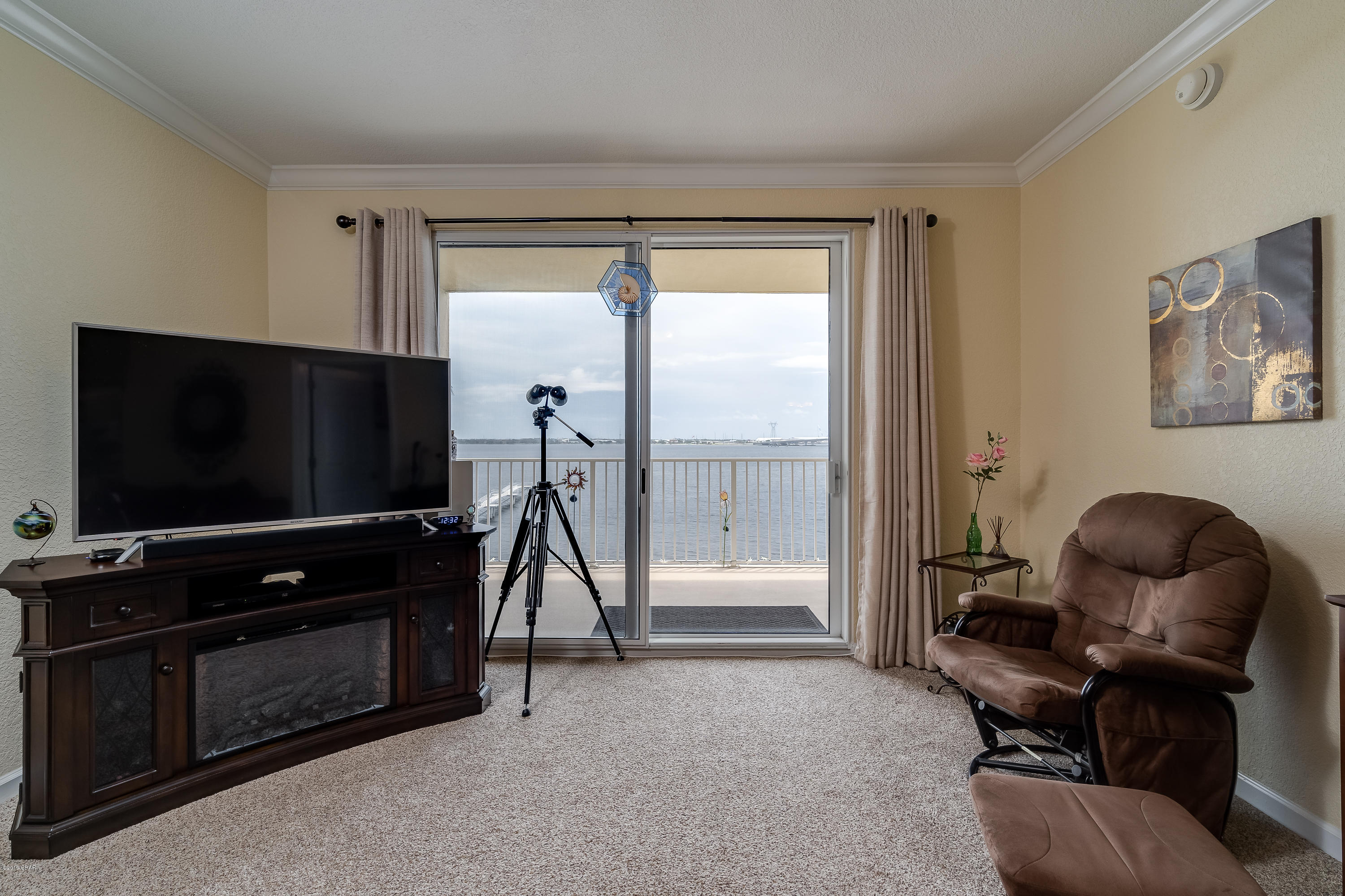 Hibiscus By The Bay - Residential