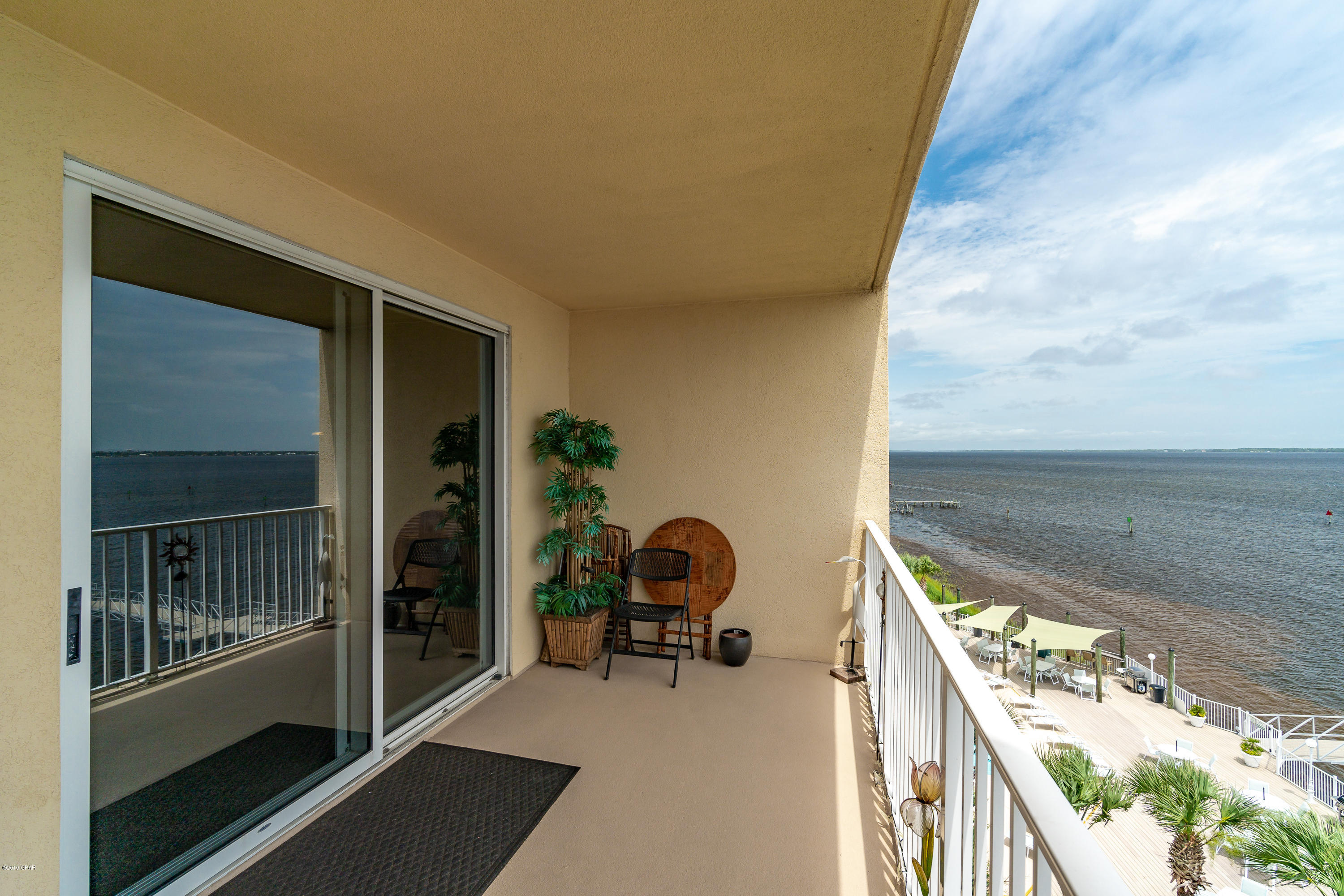 Hibiscus By The Bay - Residential