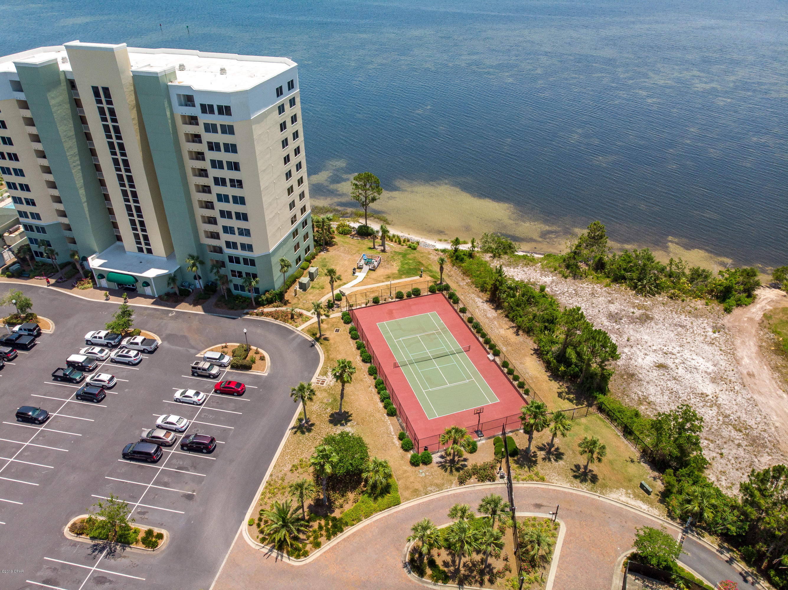 Hibiscus By The Bay - Residential