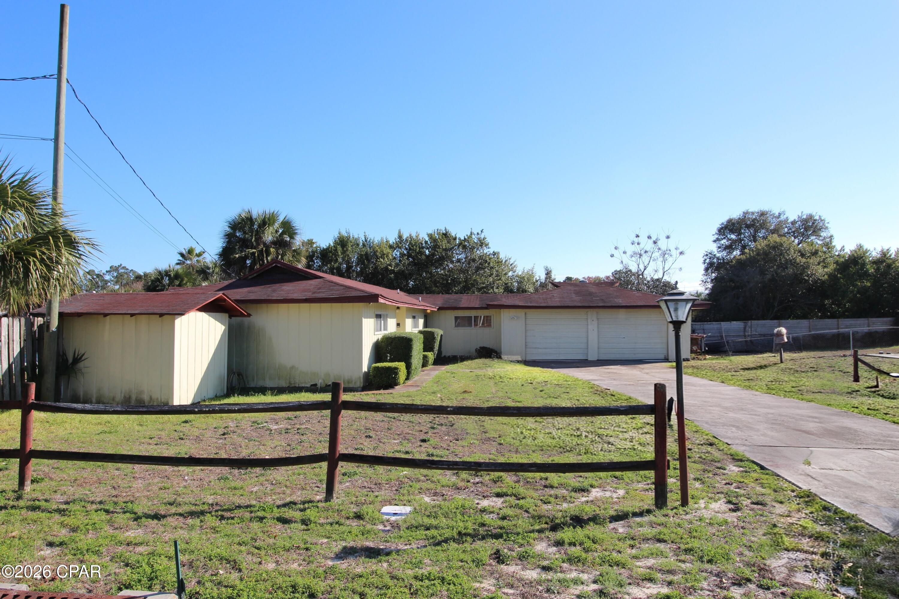 Diamond Head-Lakeside - Residential