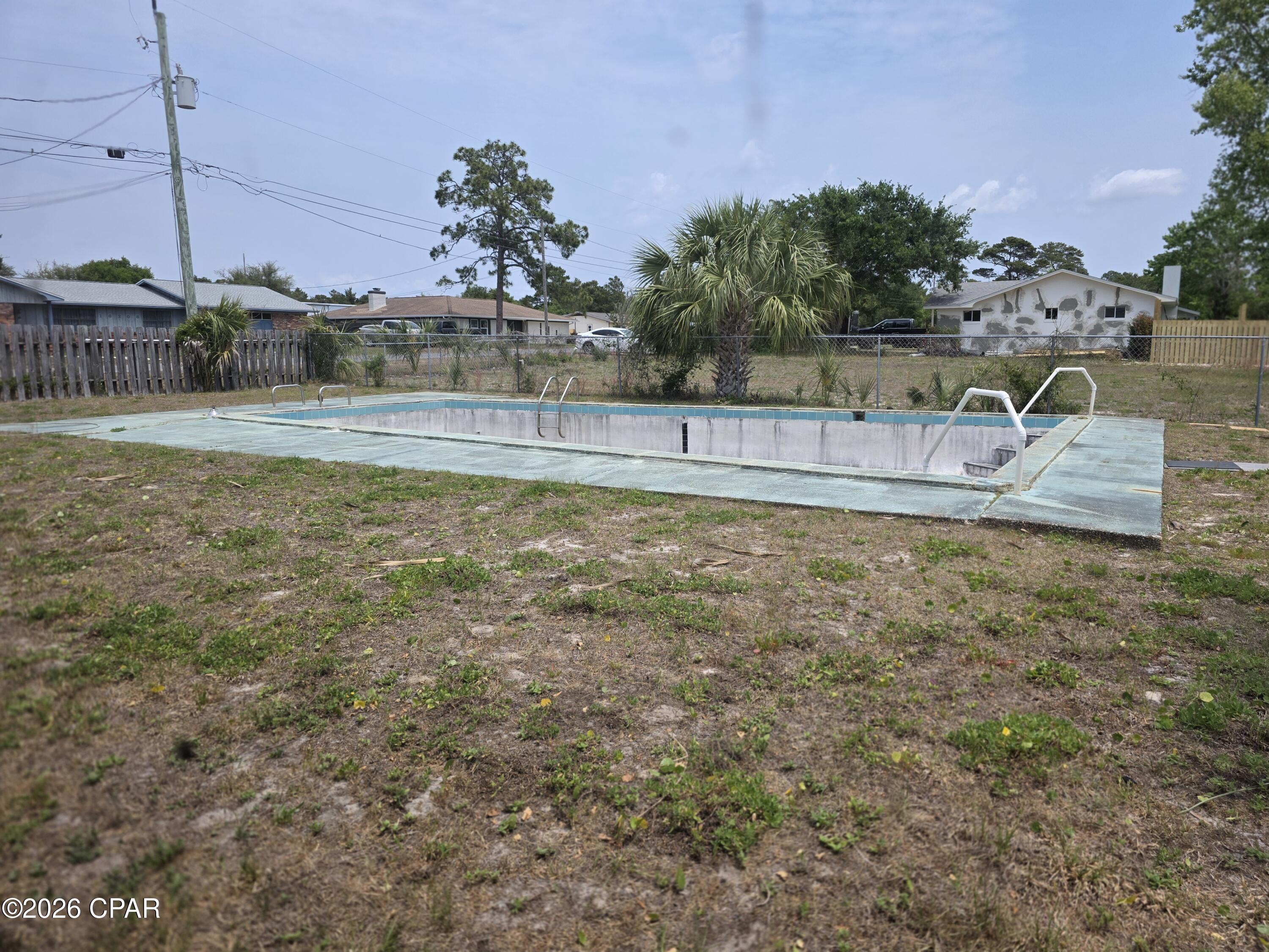 Diamond Head-Lakeside - Residential