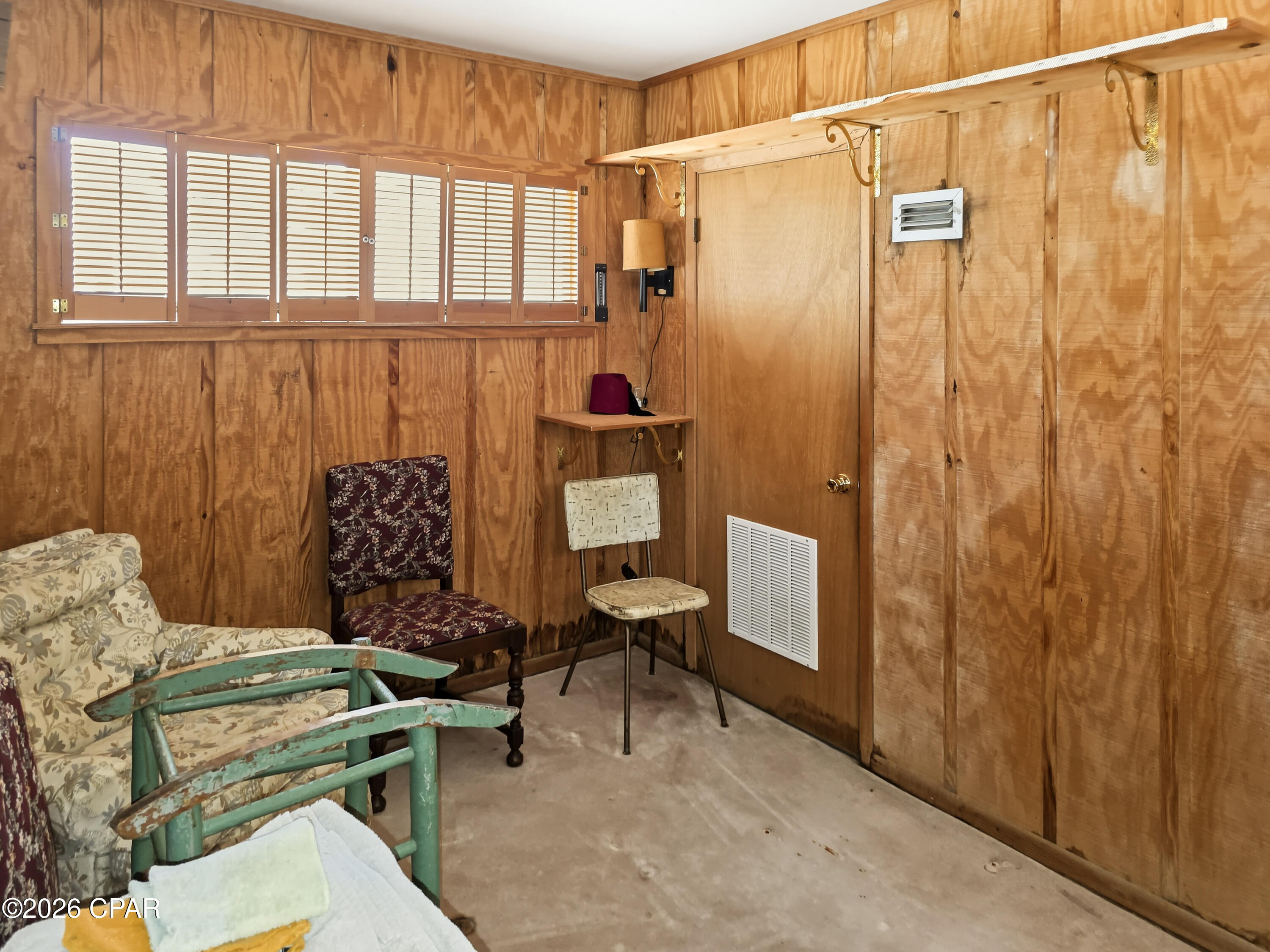 Diamond Head-Lakeside - Residential