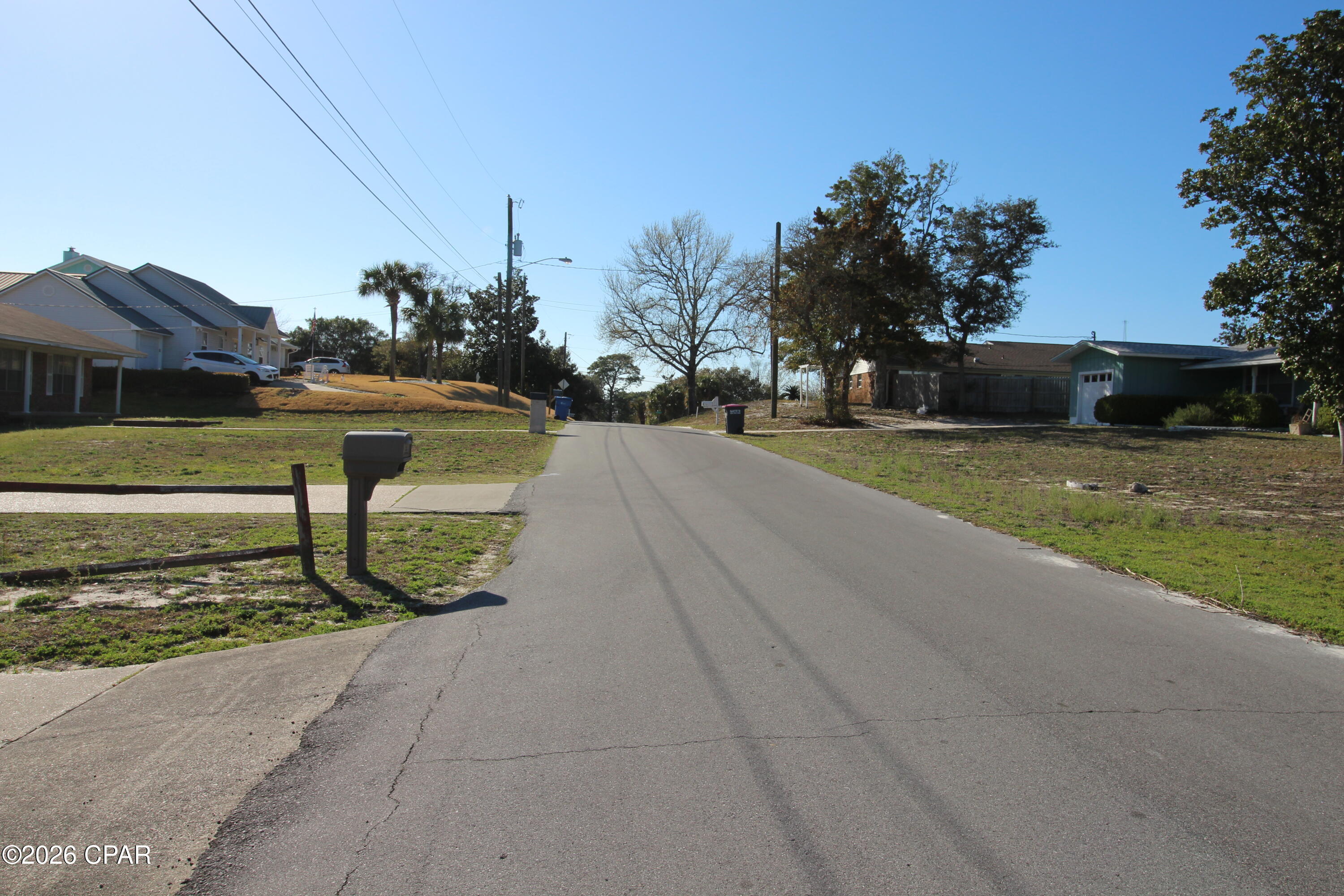 Diamond Head-Lakeside - Residential