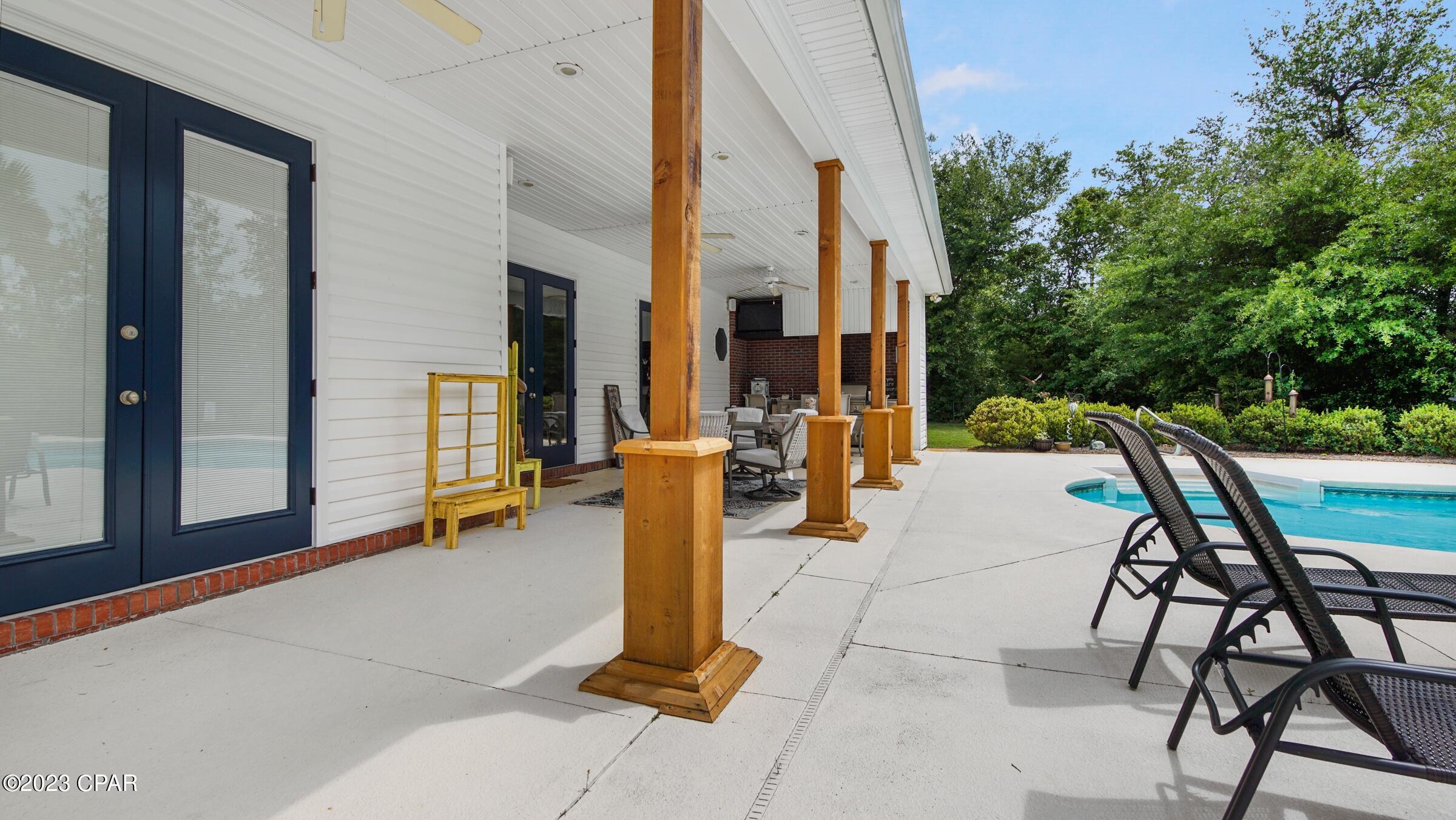 Imperial Oaks - Residential