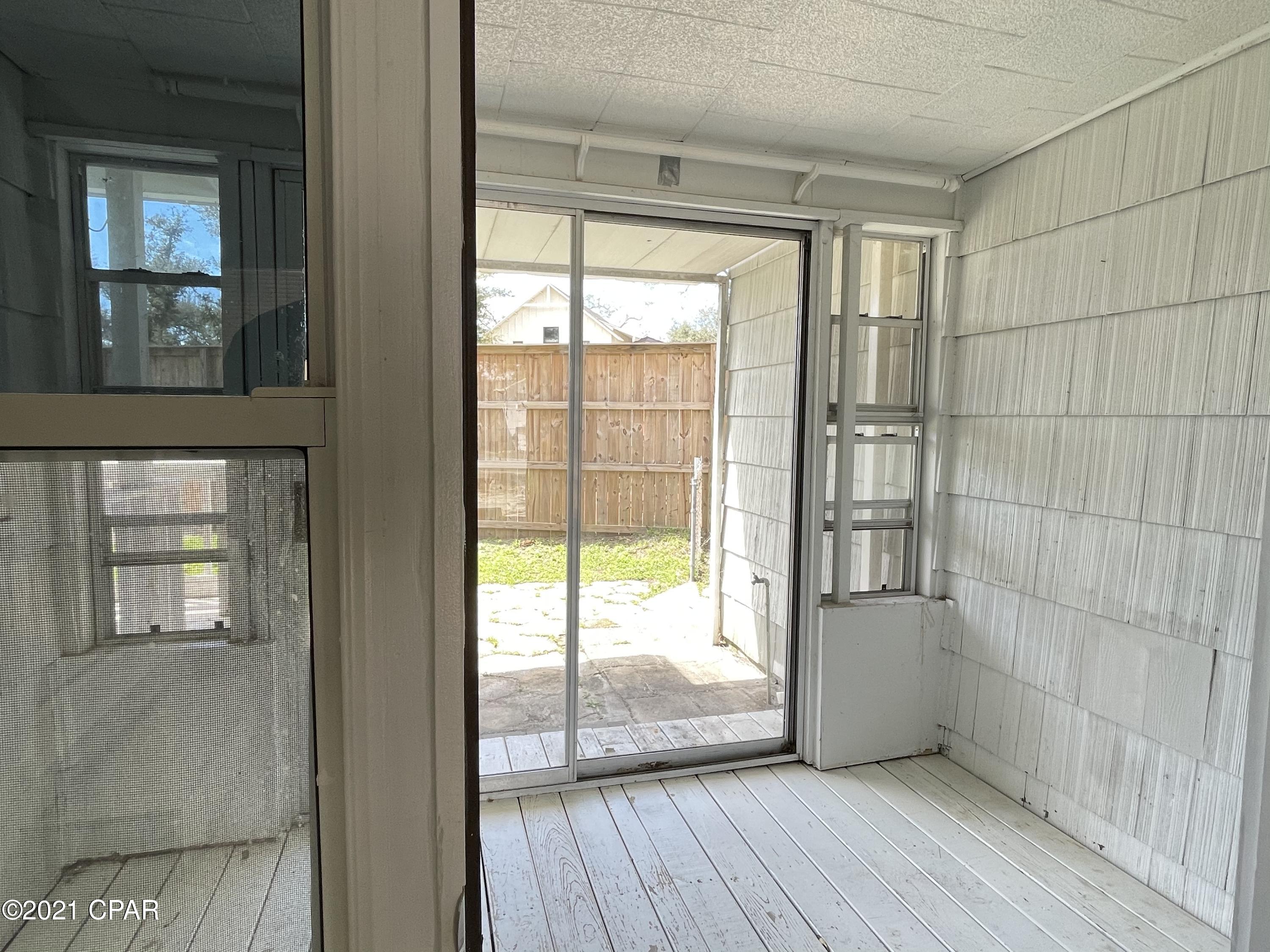 Cove Terrace 2nd Add - Residential