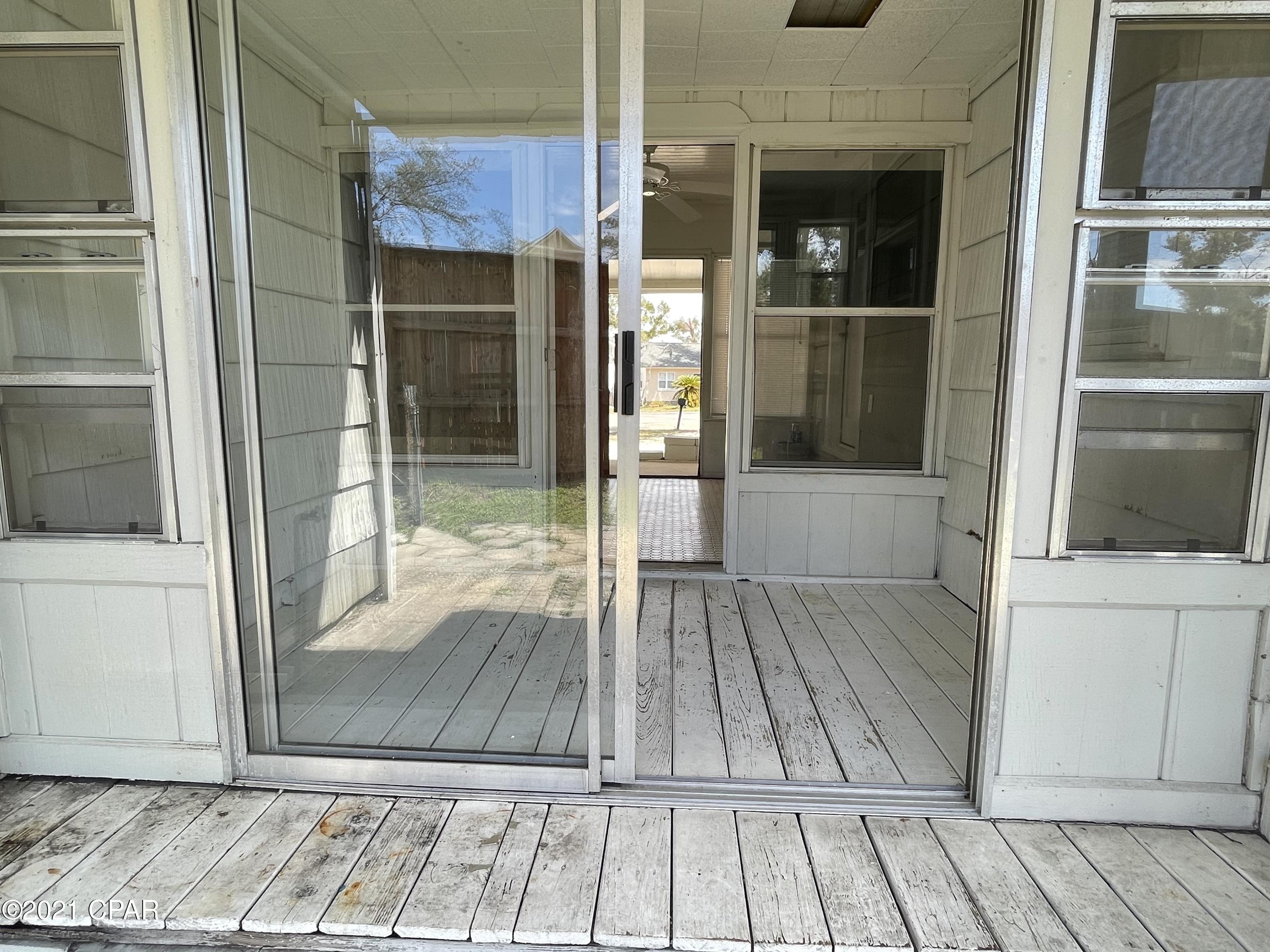 Cove Terrace 2nd Add - Residential