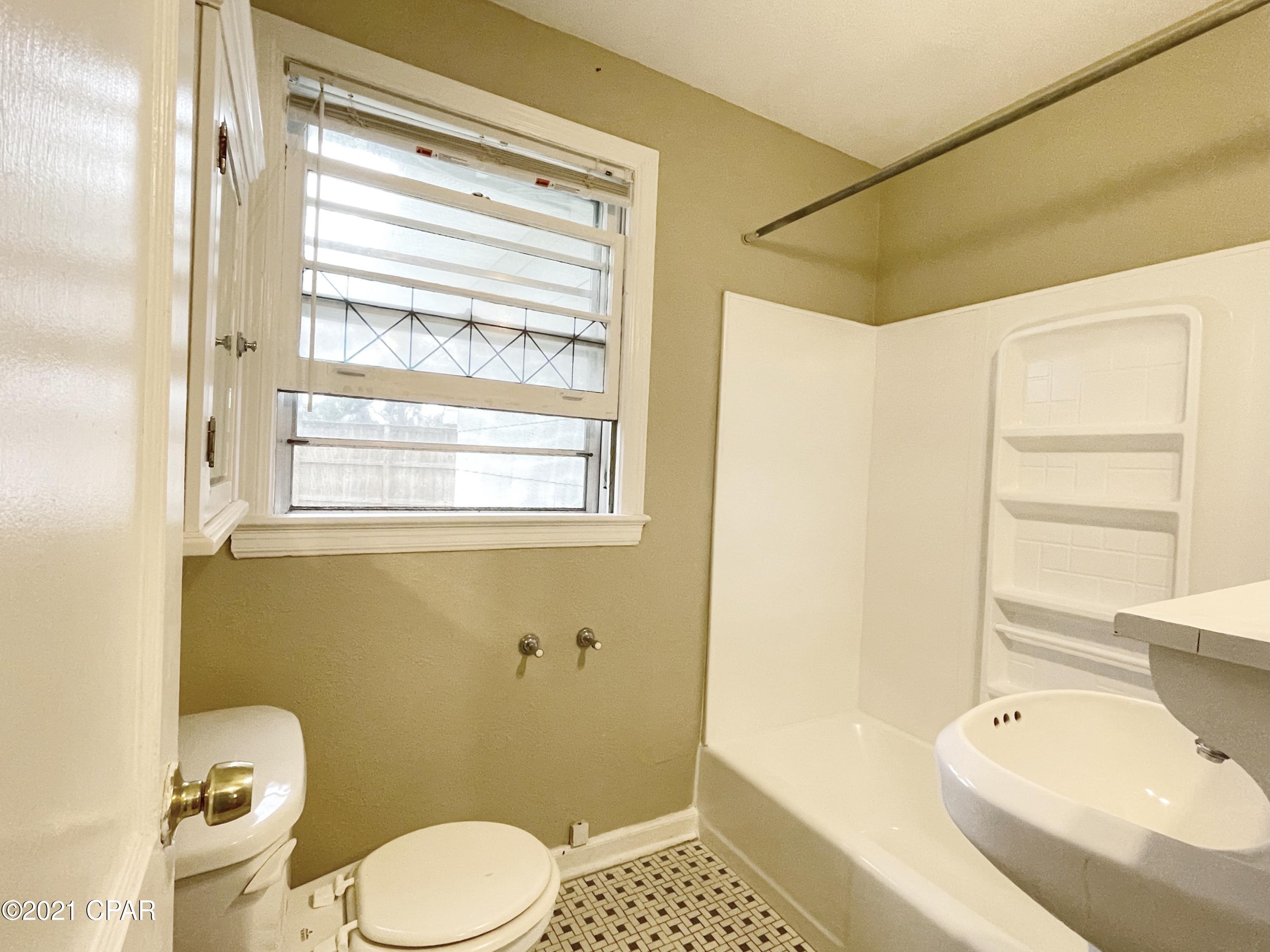 Cove Terrace 2nd Add - Residential