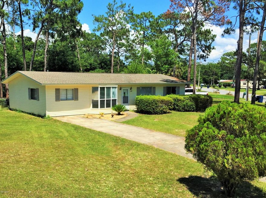 **4 BEDROOM CORNER LOT IN FOREST PARK** Spacious inside and out, huge corner lot in the heart of Panama City. Perfect for a family to move into. Investors, there are currently great renters in the property that would love to stay so it is a perfect income property RIGHT AWAY! All sizes and school zones are approximate and should be verified if important.