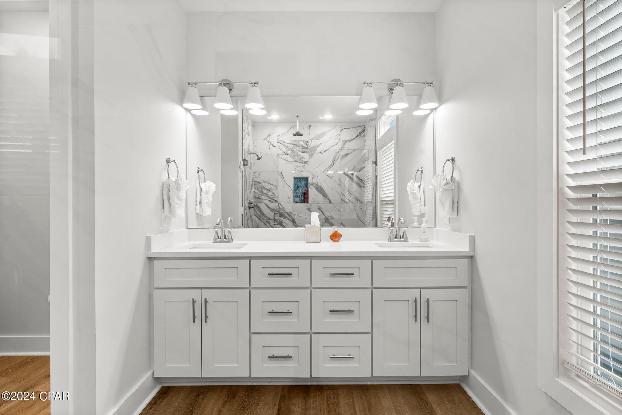 Venture Out Travel Trail - Residential