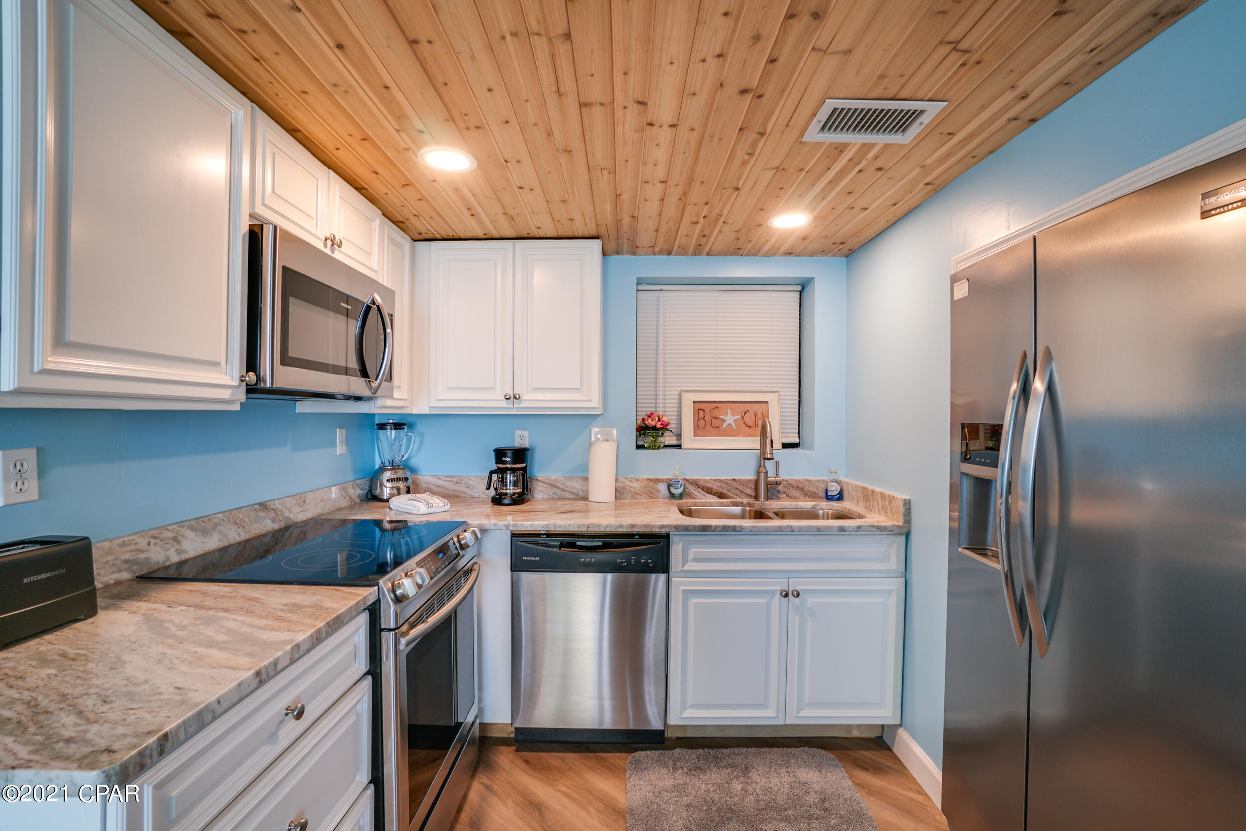 Sunbird Condo - Residential