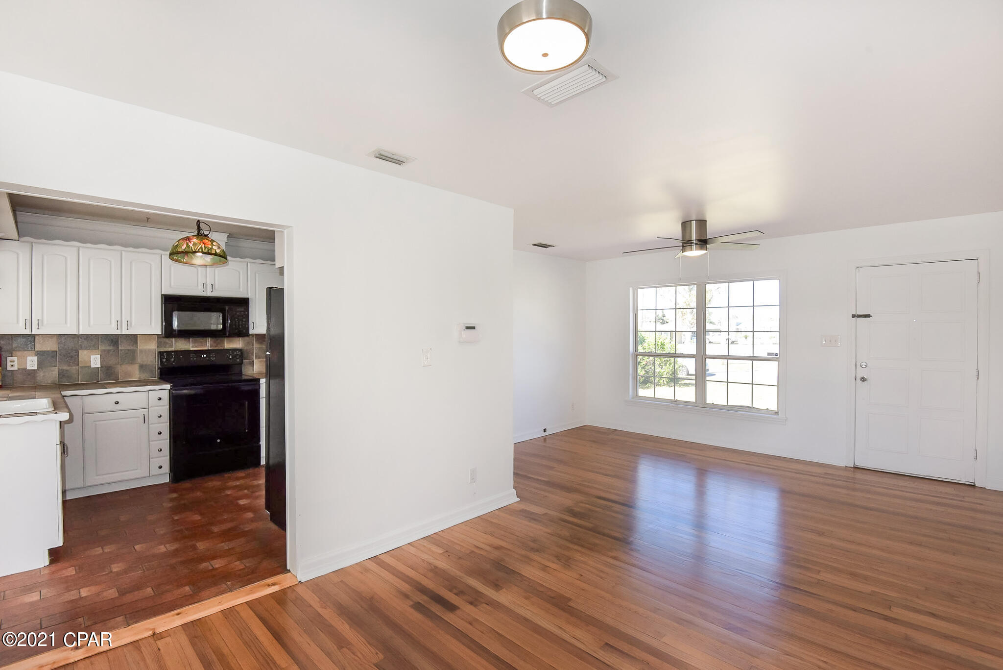 [No Recorded Subdiv] - Residential Lease