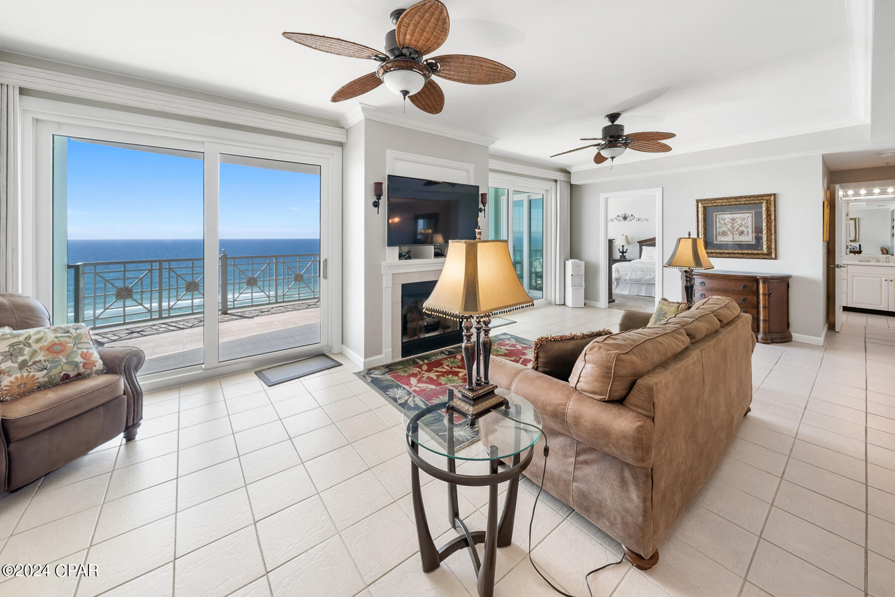 En Soleil Condo - Residential