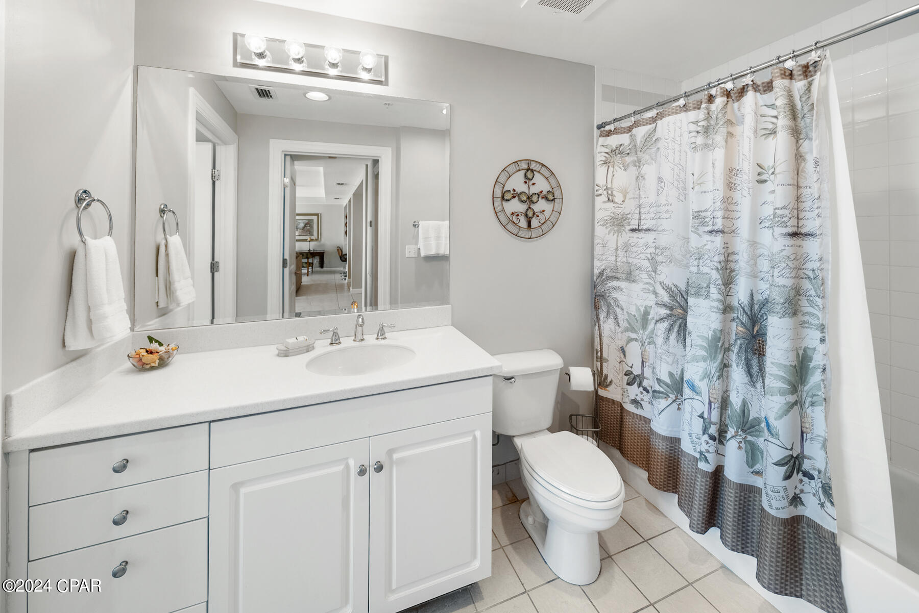 En Soleil Condo - Residential