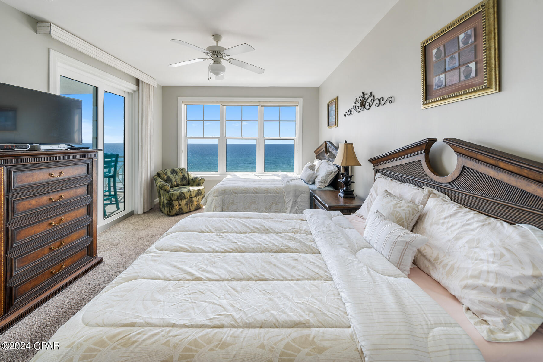 En Soleil Condo - Residential