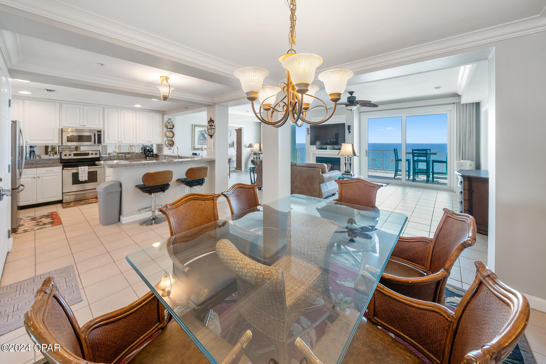 En Soleil Condo - Residential