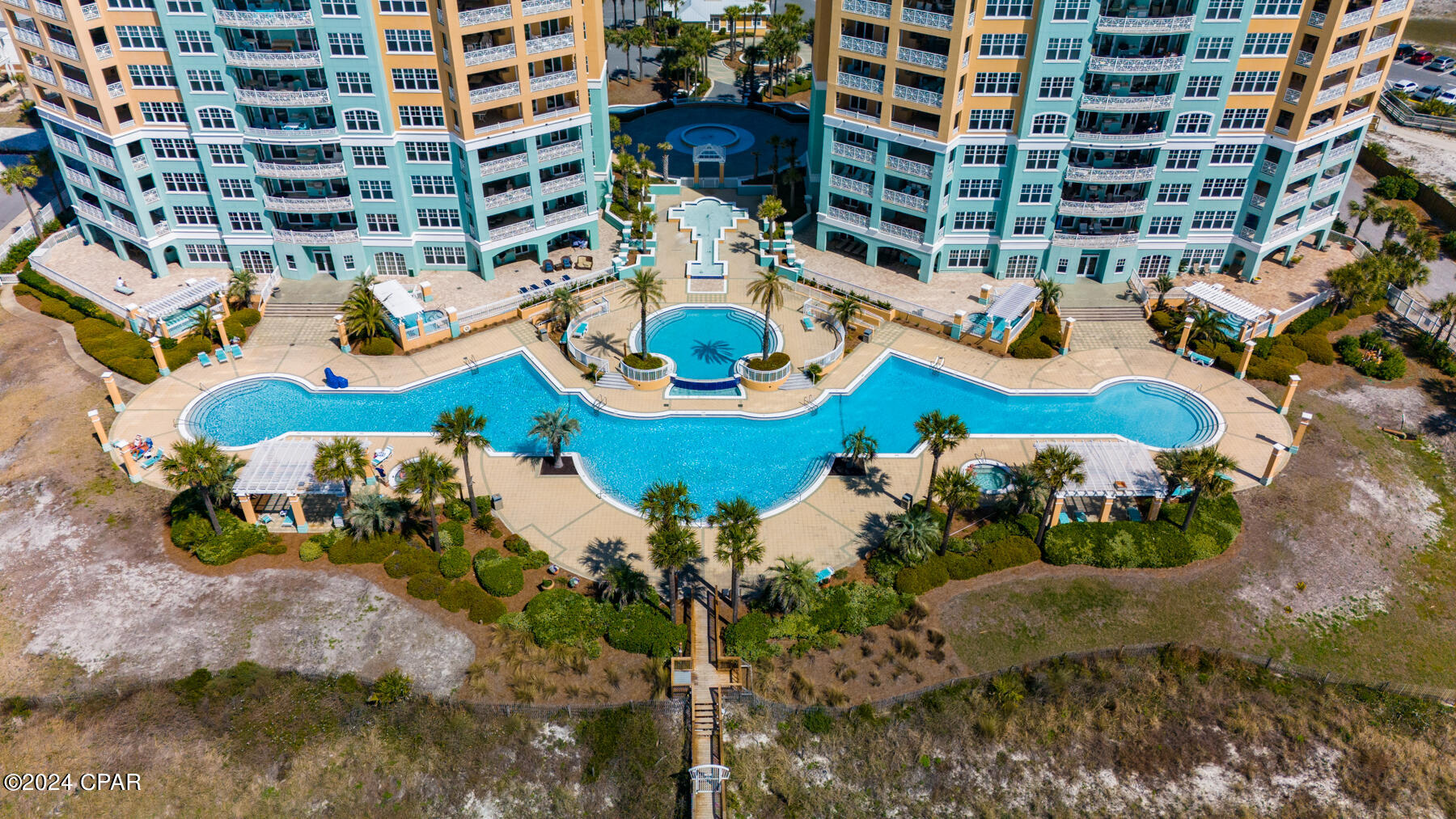 En Soleil Condo - Residential