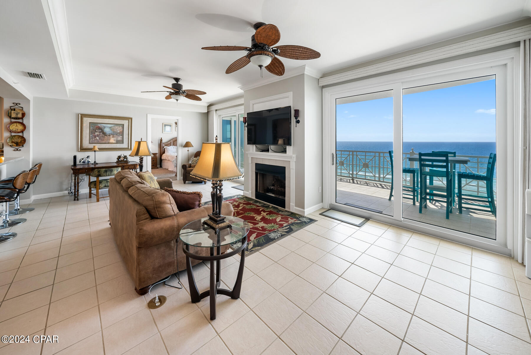 En Soleil Condo - Residential