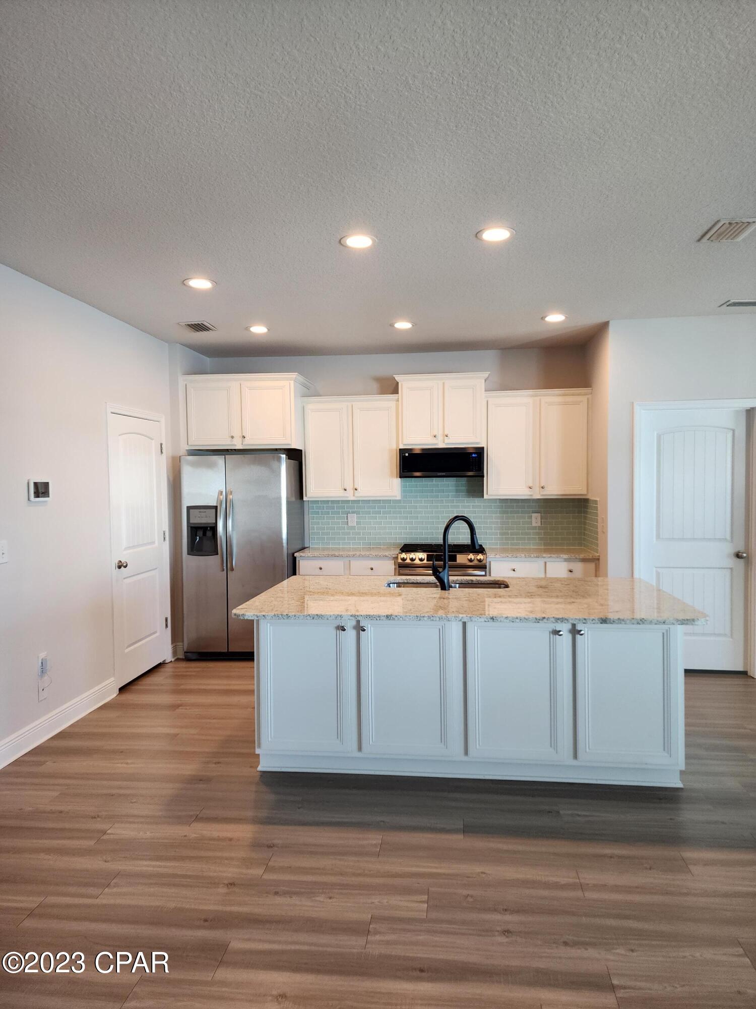 [No Recorded Subdiv] - Residential Lease