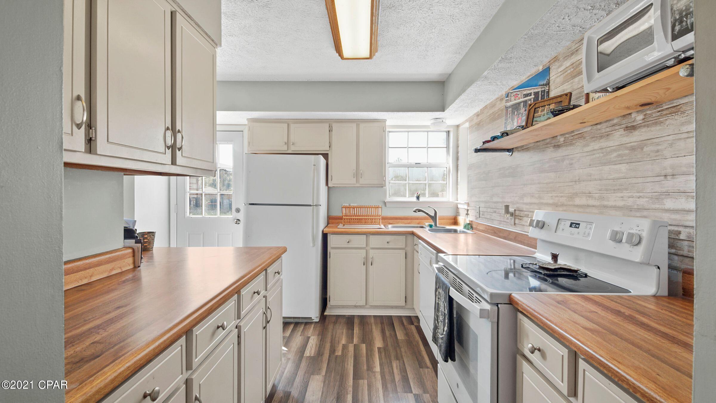 Cedar Bluff Unit One - Residential