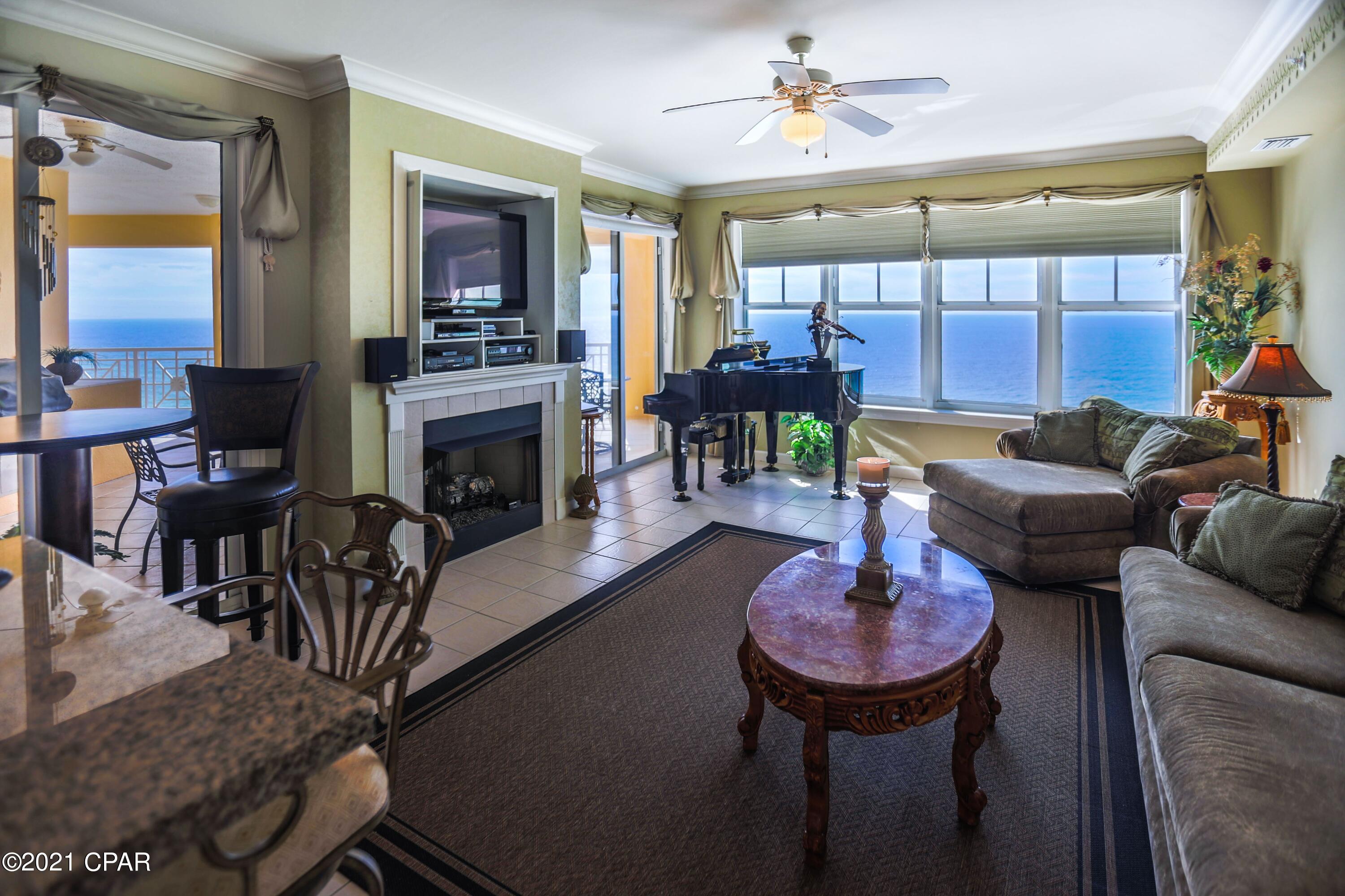 En Soleil Condo - Residential