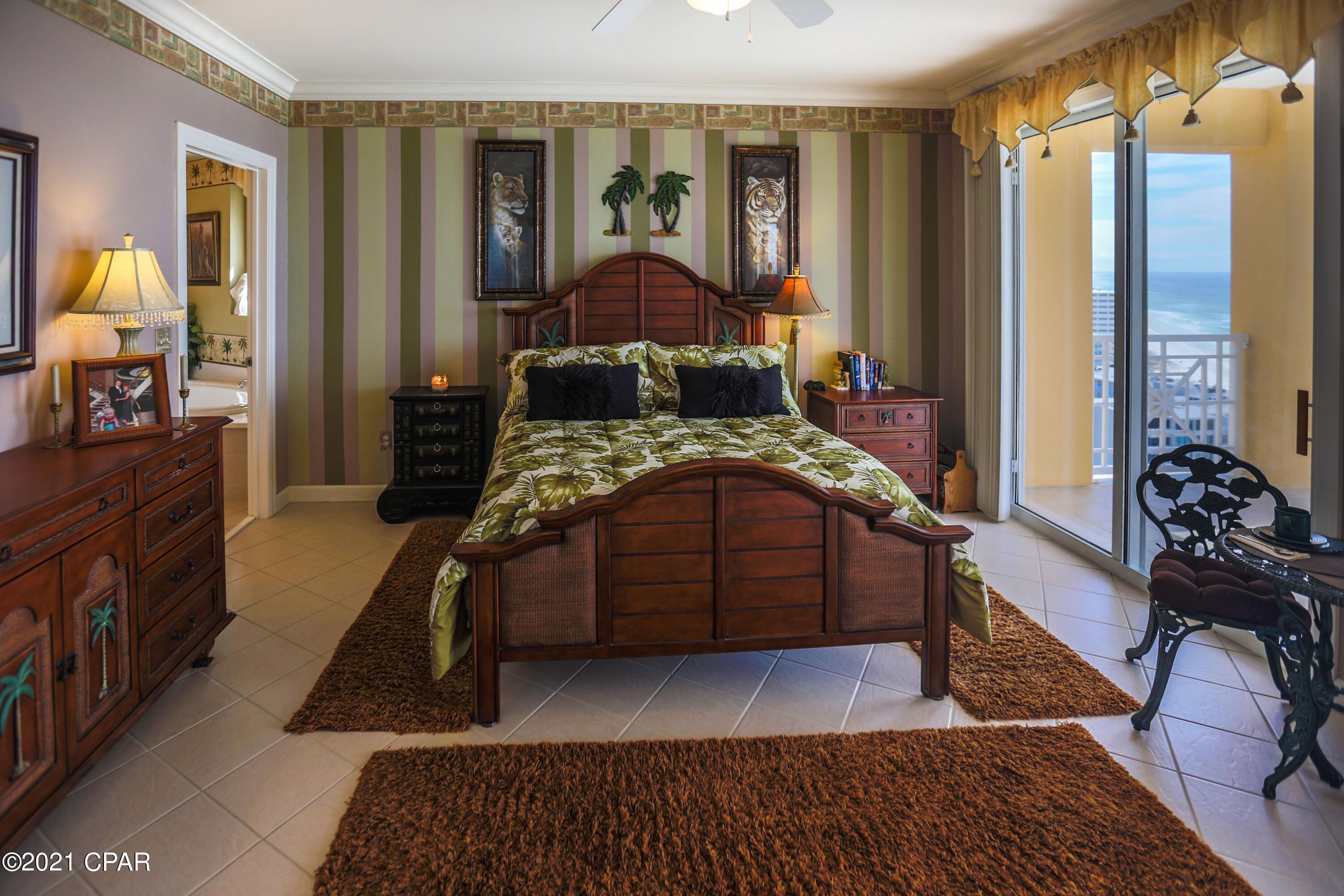 En Soleil Condo - Residential