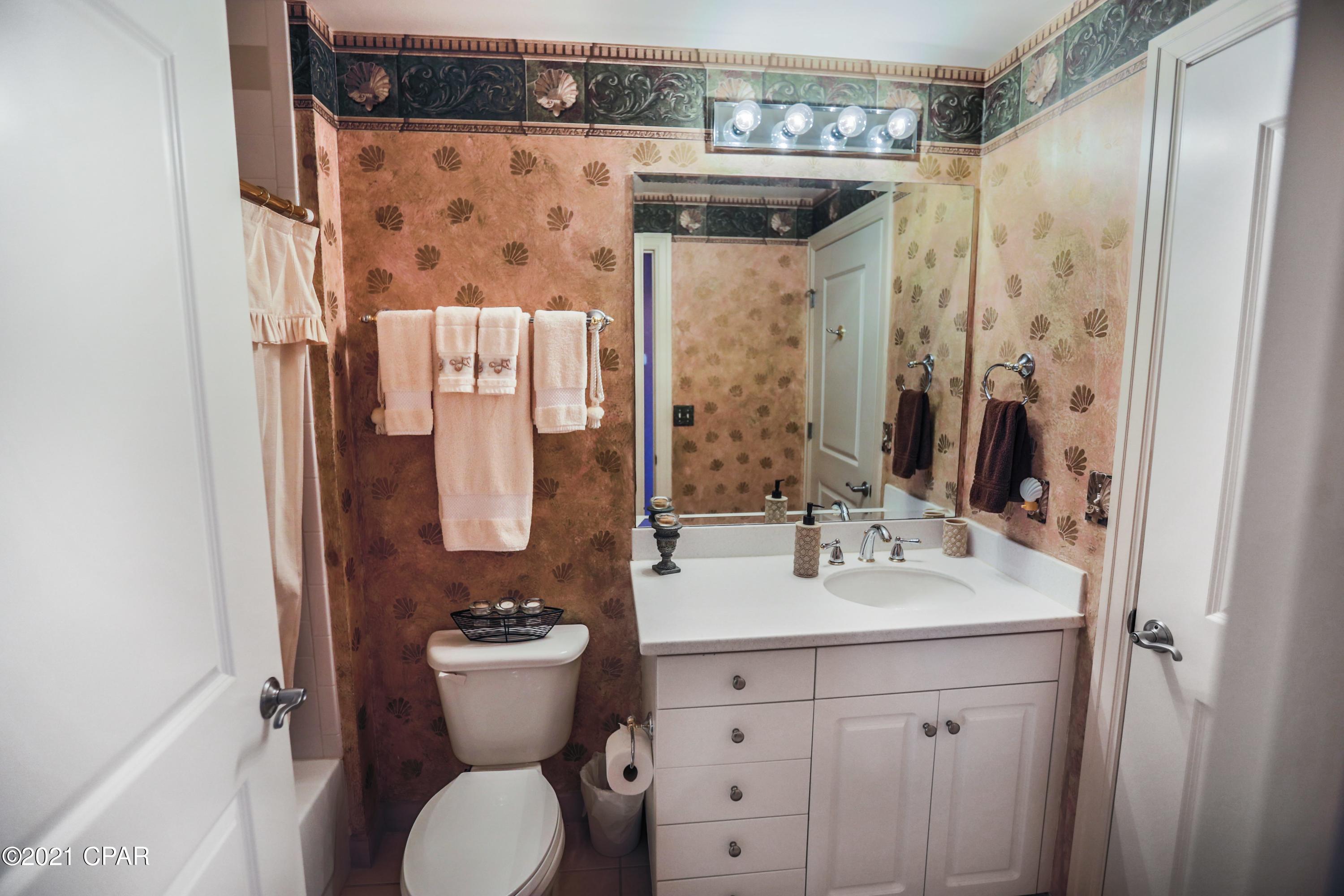 En Soleil Condo - Residential