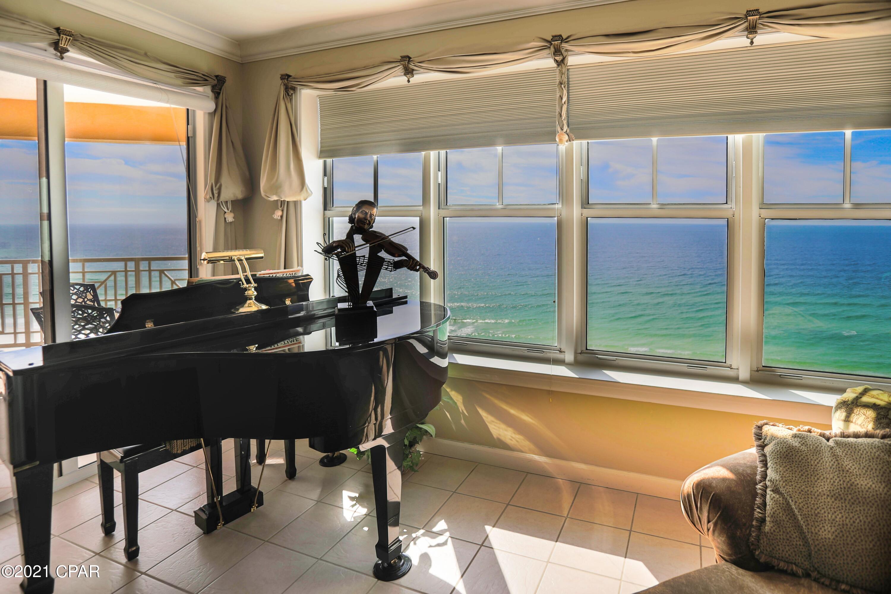 En Soleil Condo - Residential